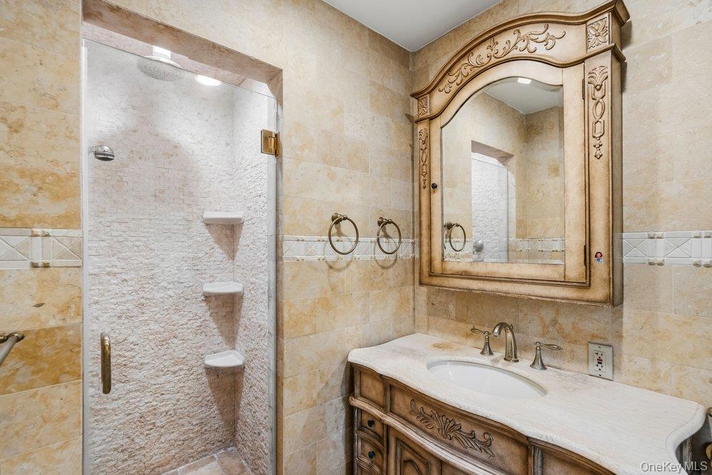 40 Pool Drive Property Photo 25