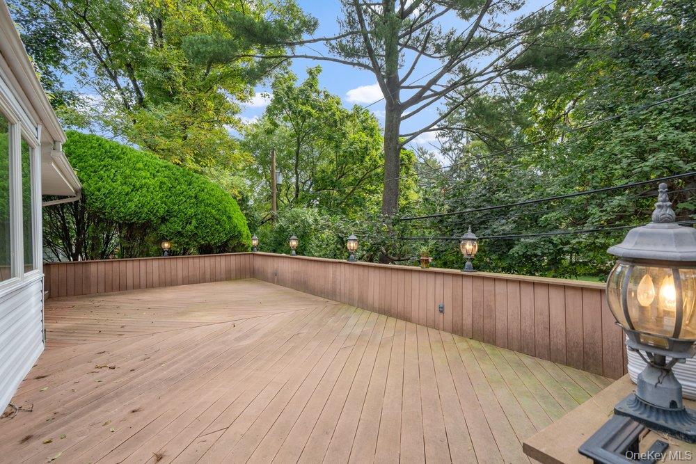 40 Pool Drive Property Photo 35