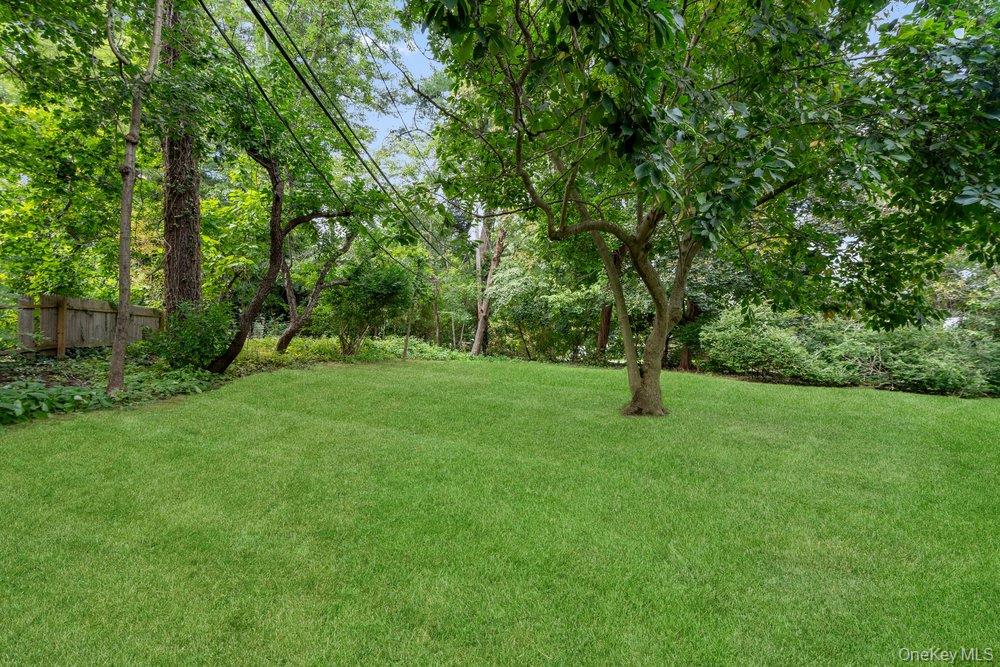 40 Pool Drive Property Photo 39