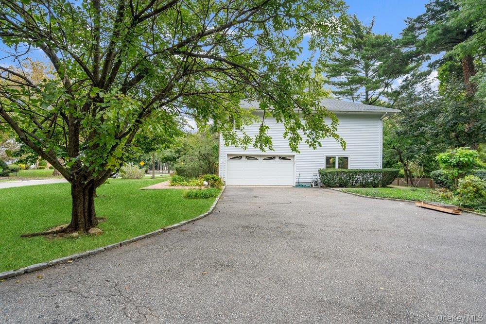 40 Pool Drive Property Photo 42
