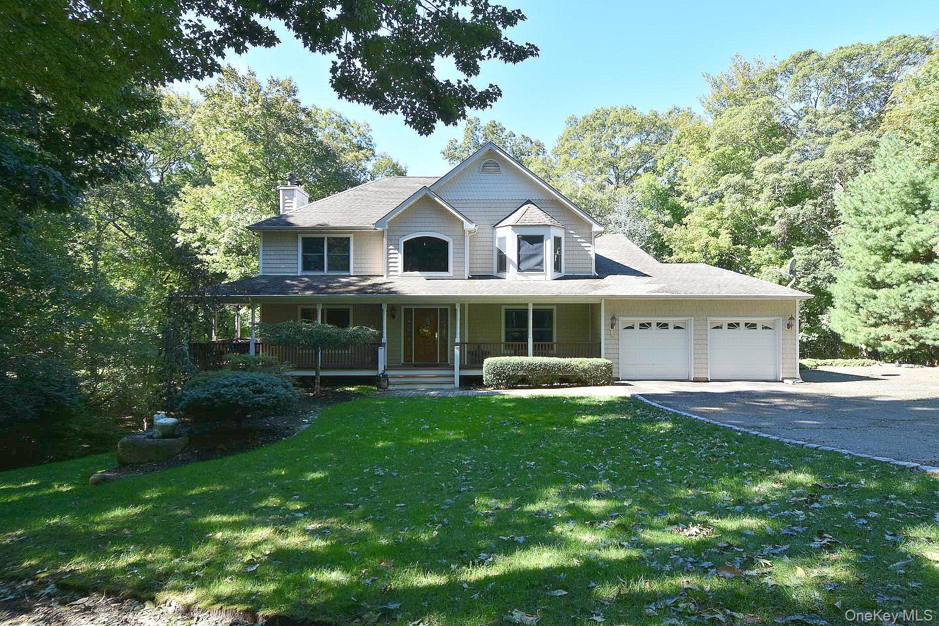 230 W Woodland Drive Property Photo 1