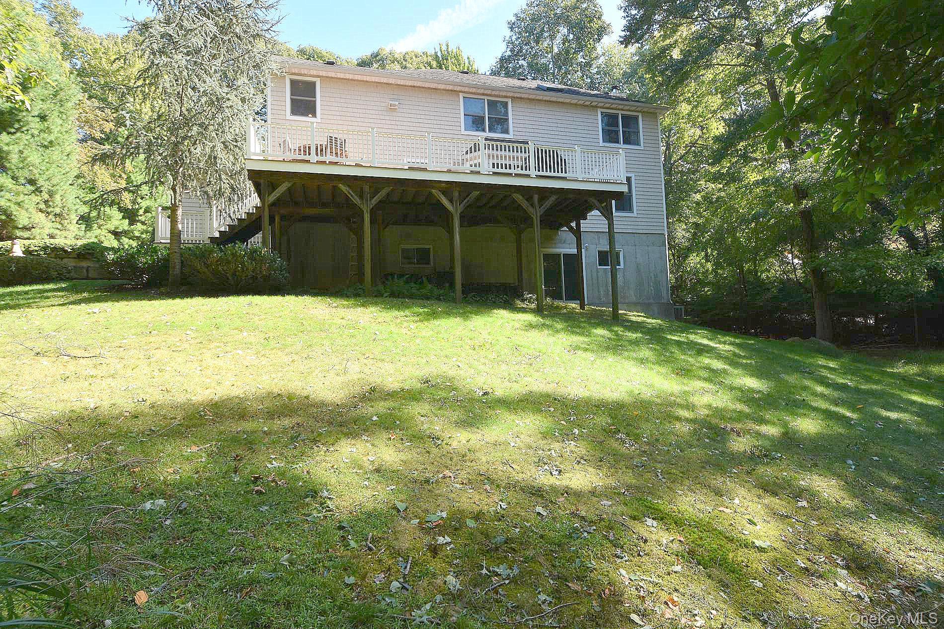 230 W Woodland Drive Property Photo 32
