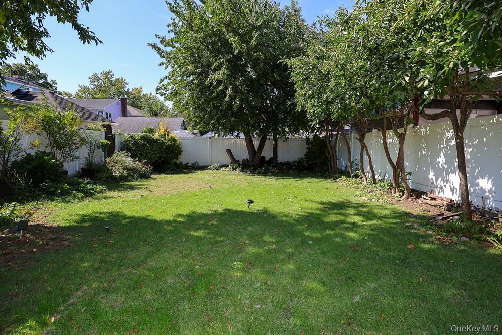 88-38 197th Street Property Photo 42
