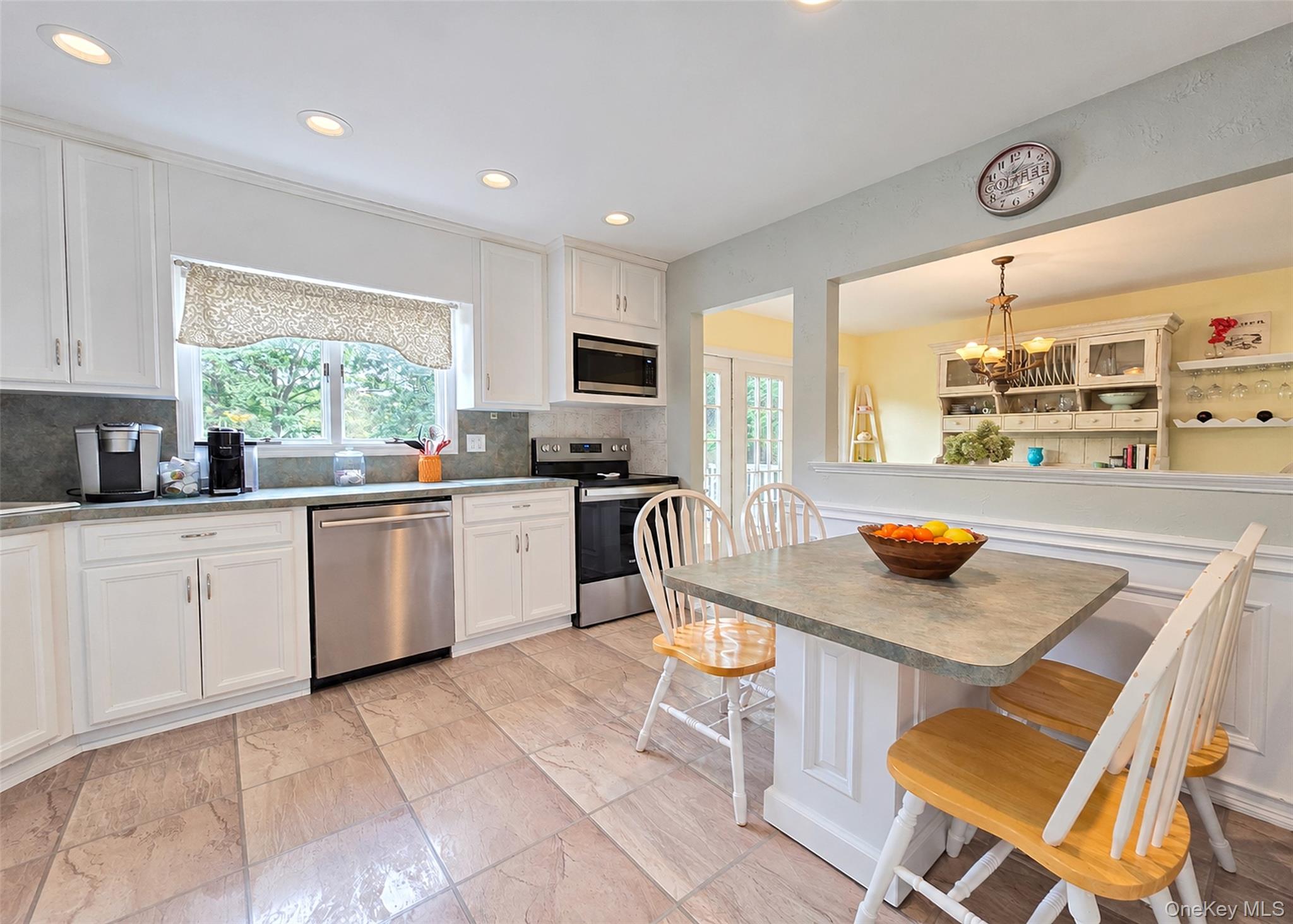 167 Glenmere Way Property Photo 6