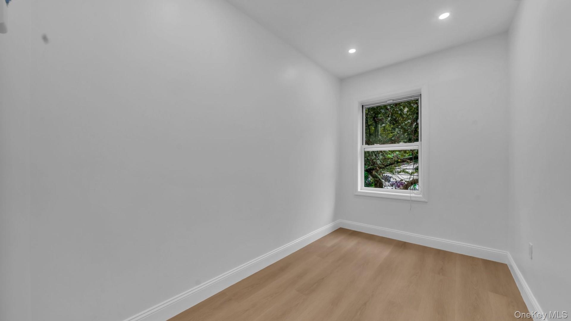 3720 Dyre Avenue Property Photo 20
