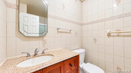 111-55 43rd Avenue Property Photo 22