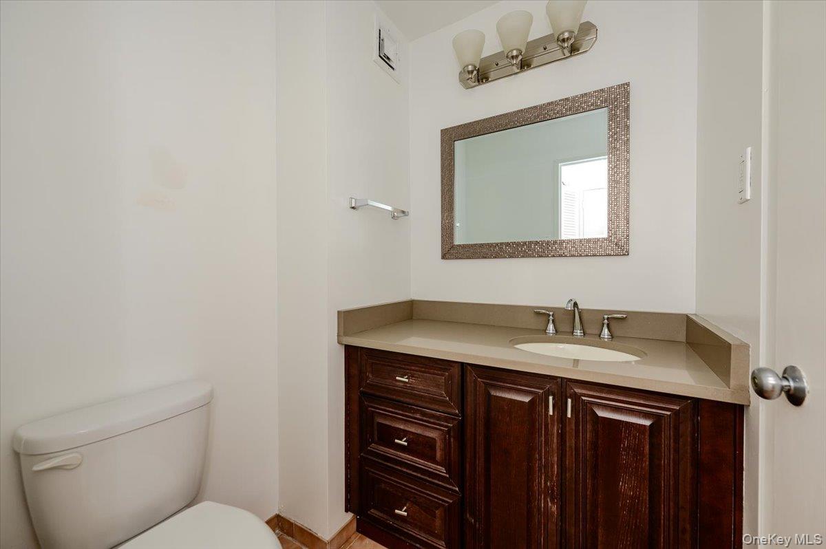 360 Shore Road 3b Property Photo 17