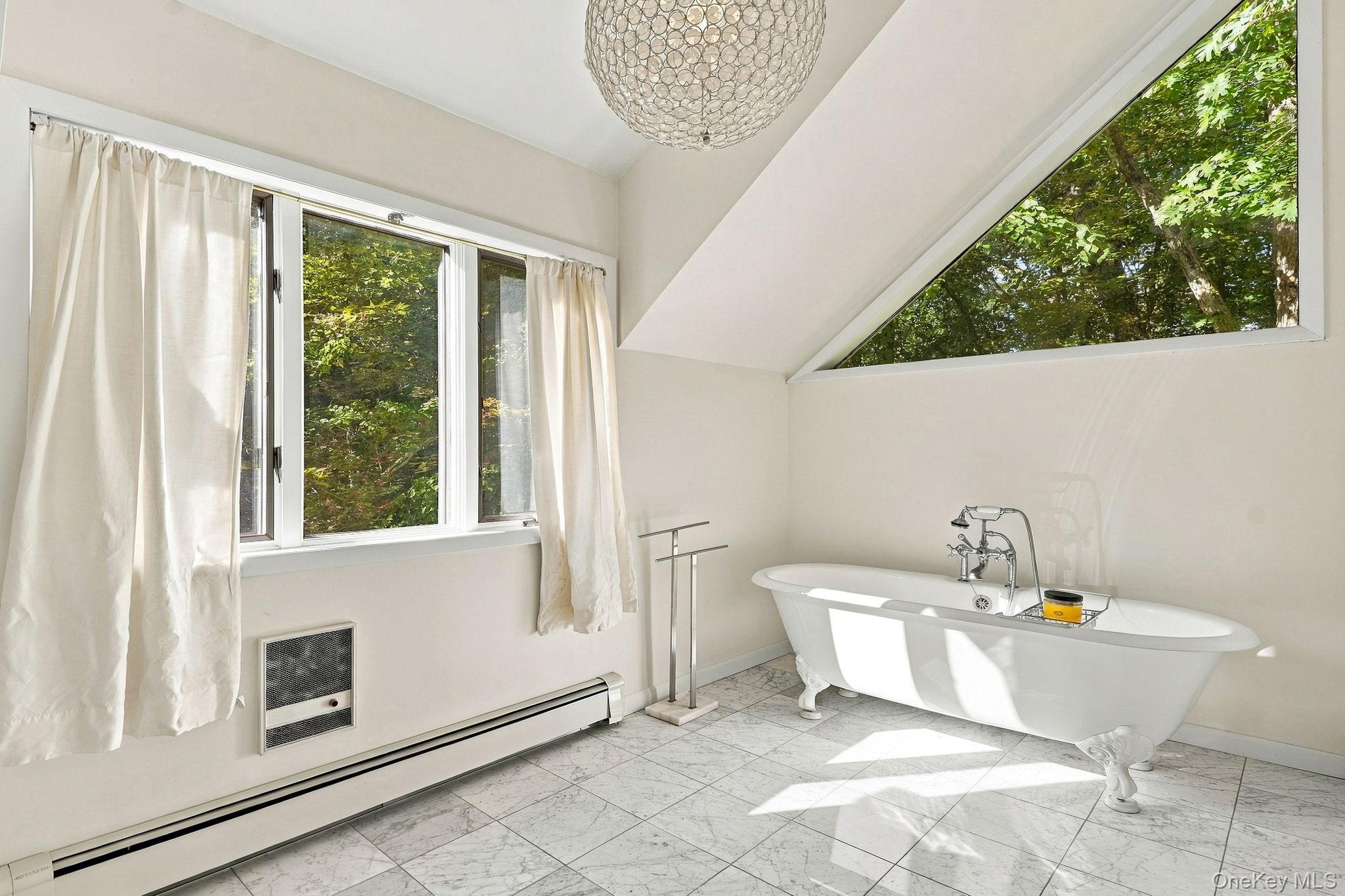 31 Dingee Road Property Photo 25