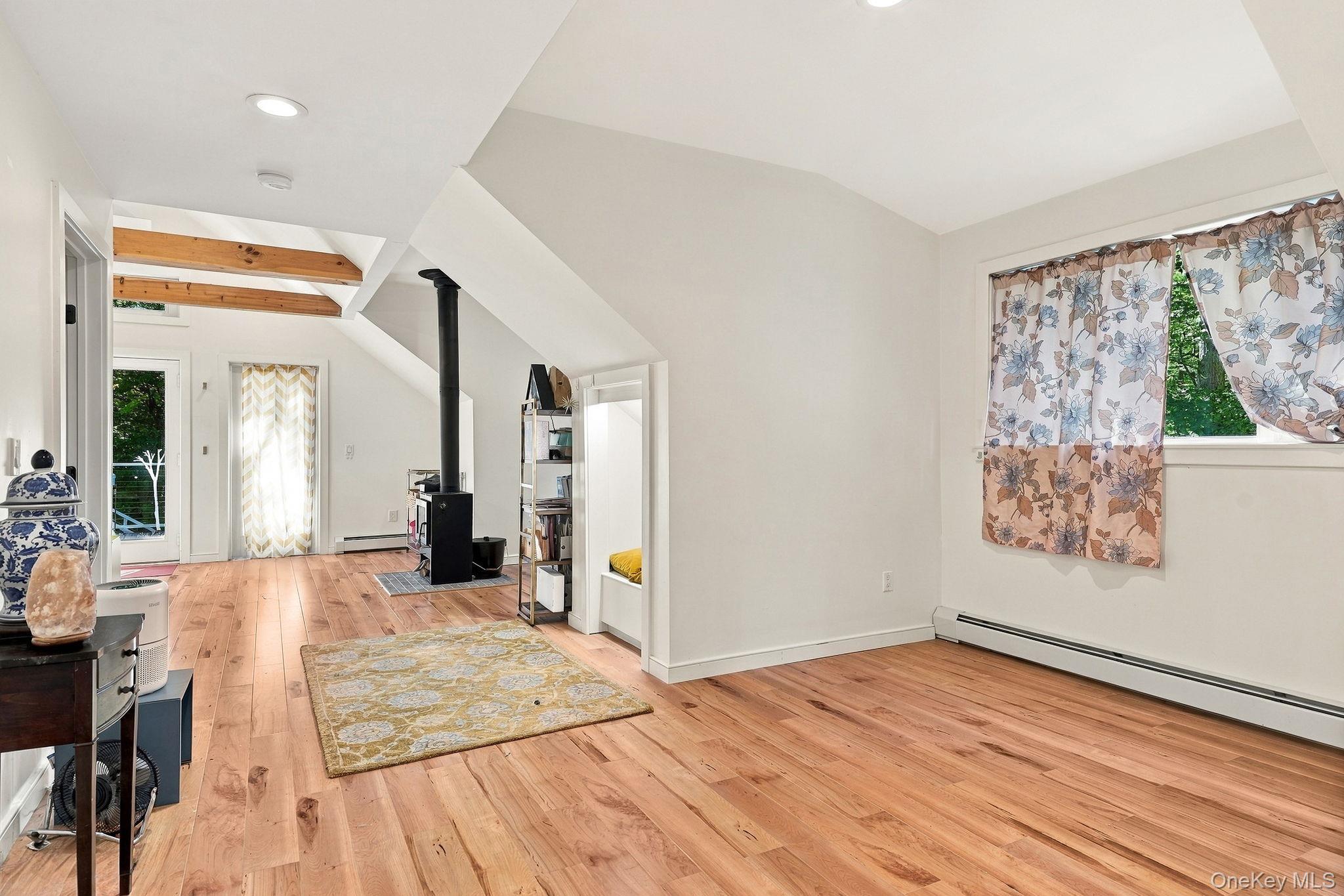 31 Dingee Road Property Photo 34