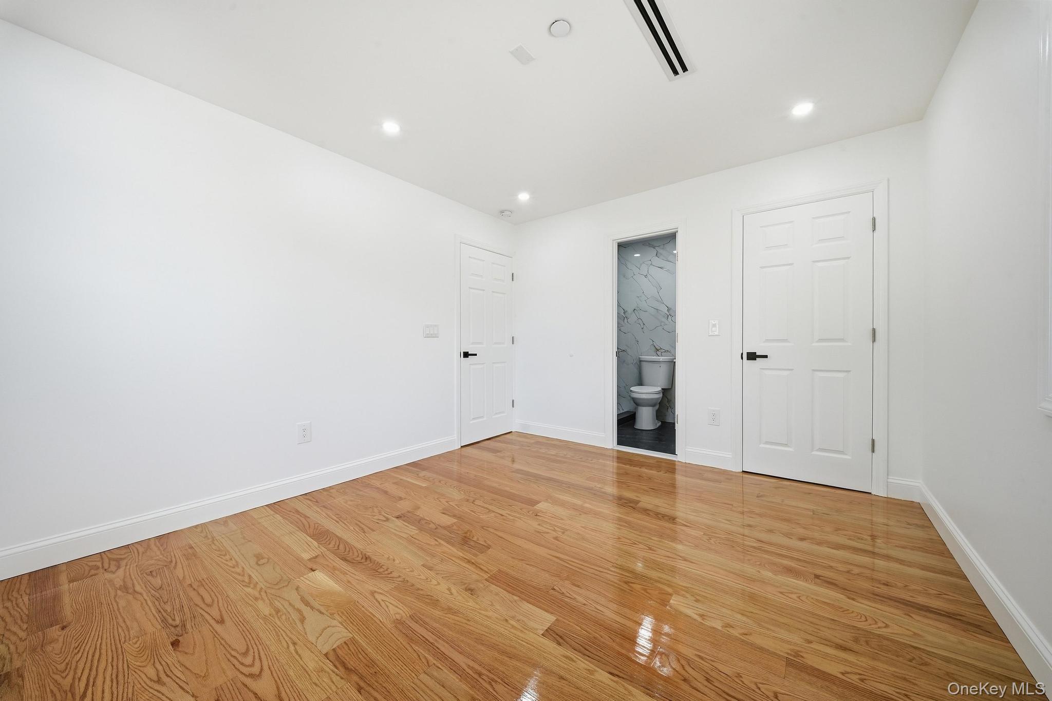123-24 135 Street Property Photo 22