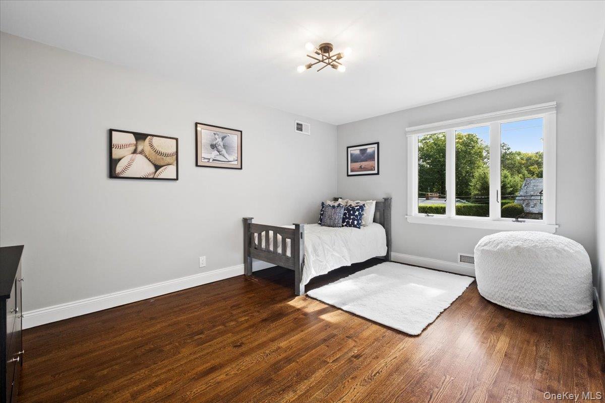159 Wykagyl Terrace Property Photo 11