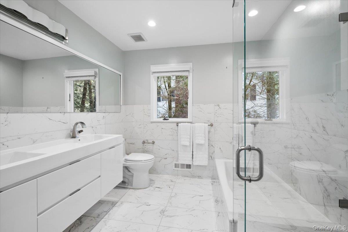 159 Wykagyl Terrace Property Photo 12
