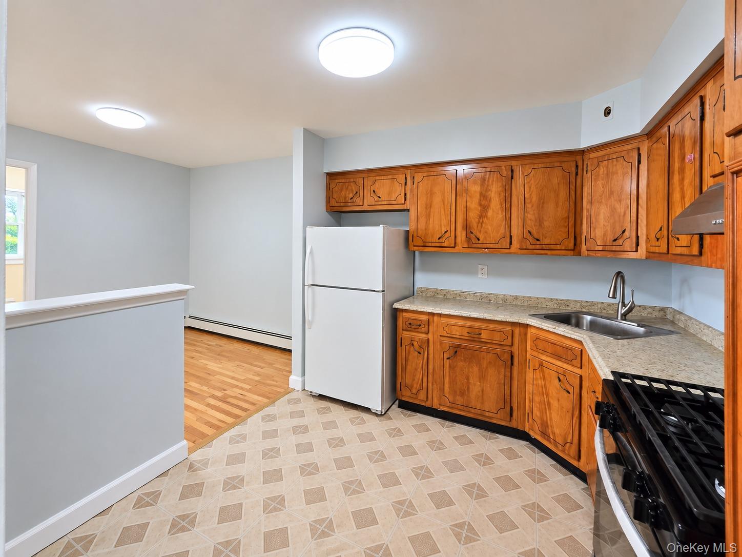 2551 46th Street Property Photo 5
