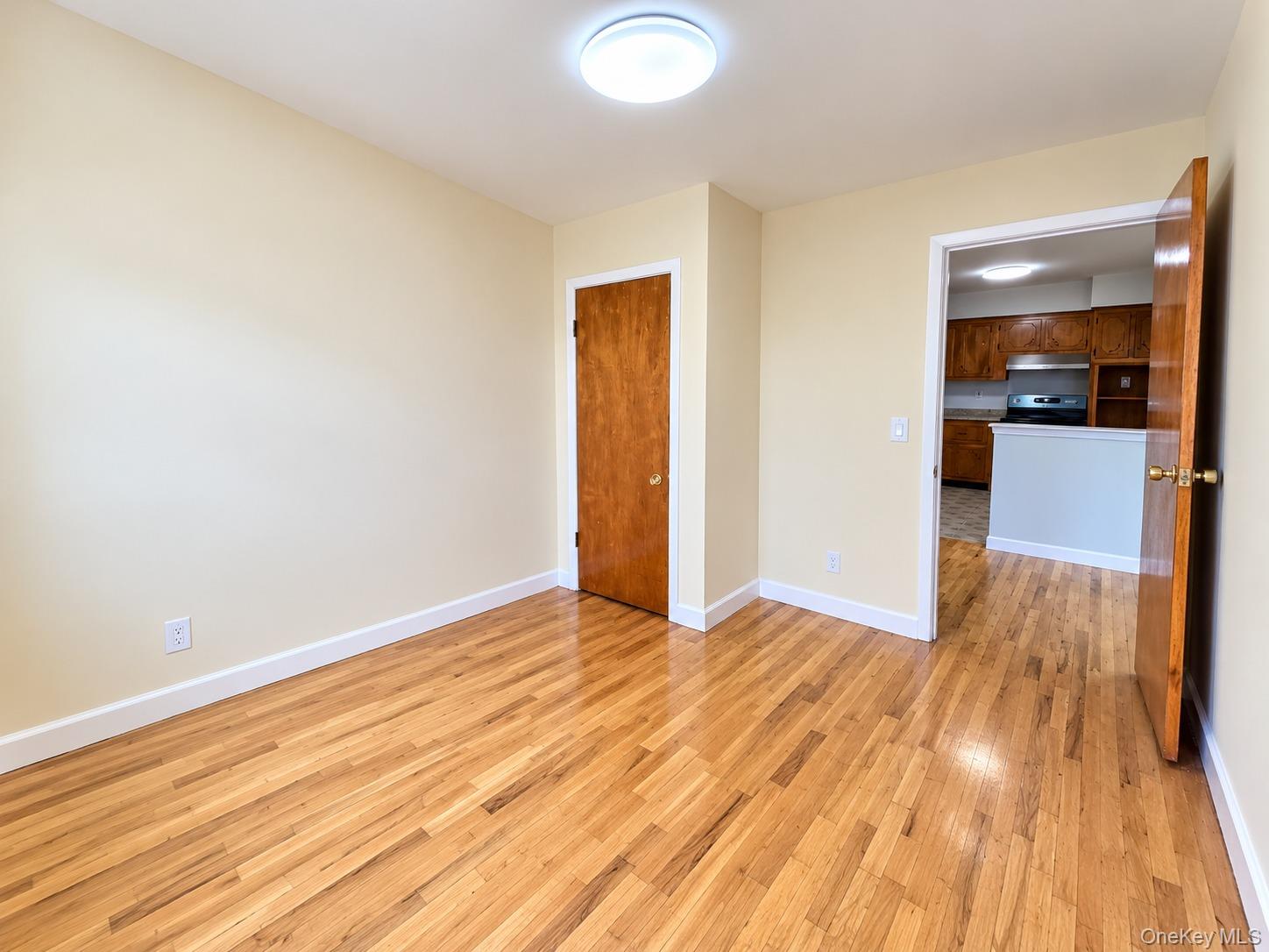 2551 46th Street Property Photo 6