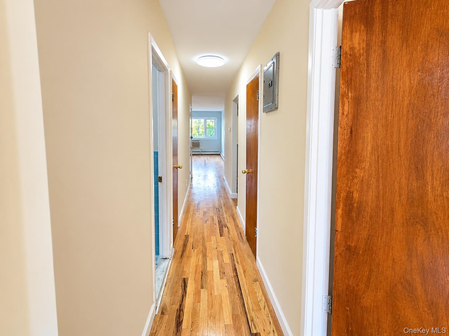 2551 46th Street Property Photo 8