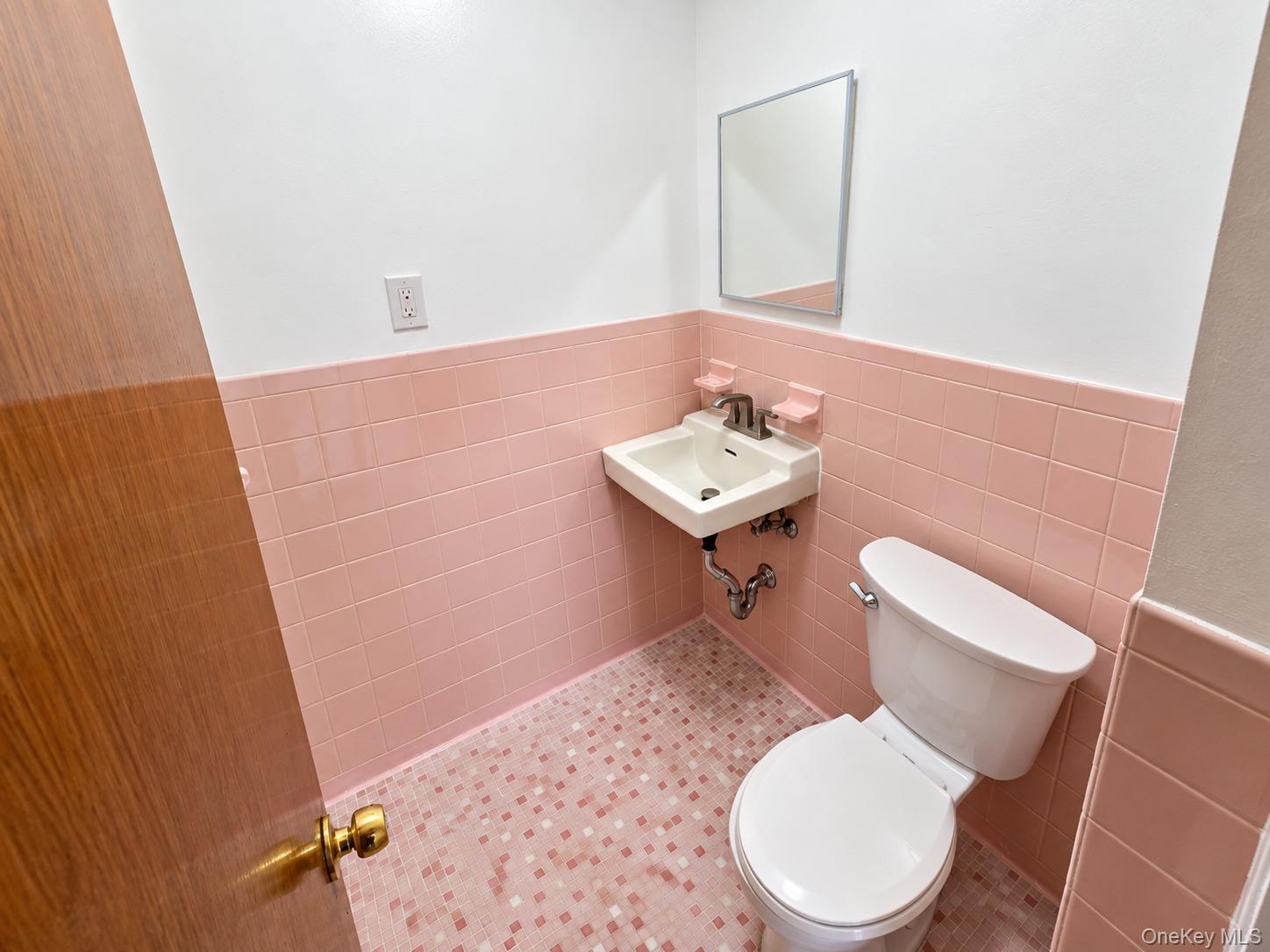 2551 46th Street Property Photo 15