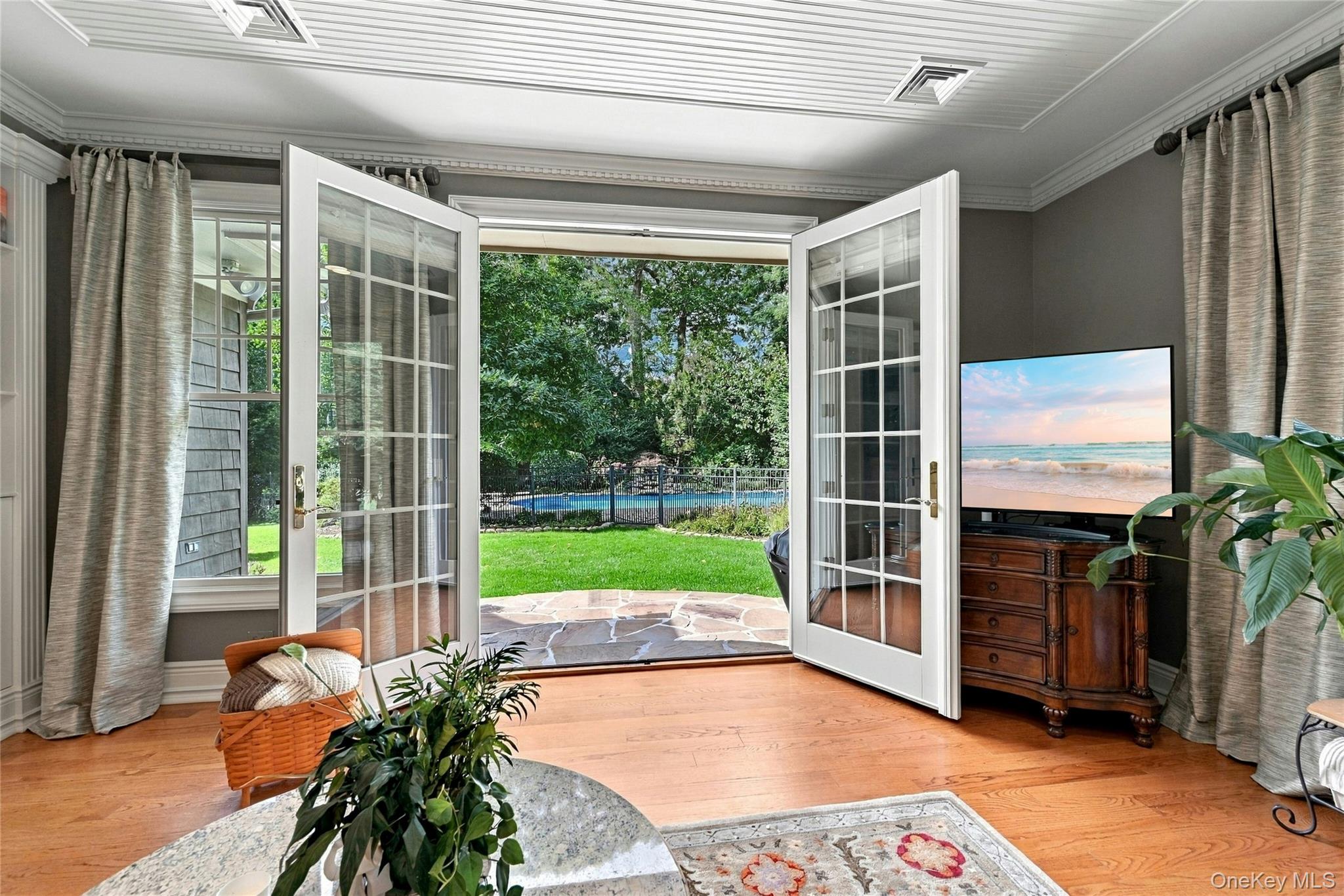 5 Hillsview Road Property Photo 16