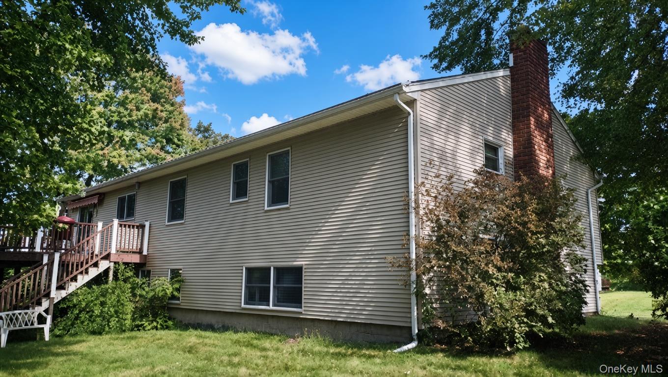 56 Mandalay Drive Property Photo 4