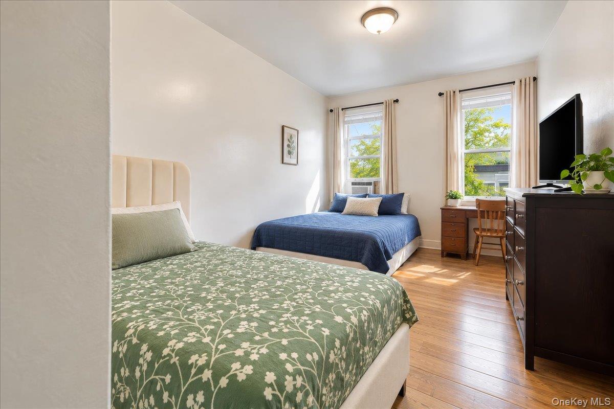 1385 Bronx River Avenue Property Photo 6