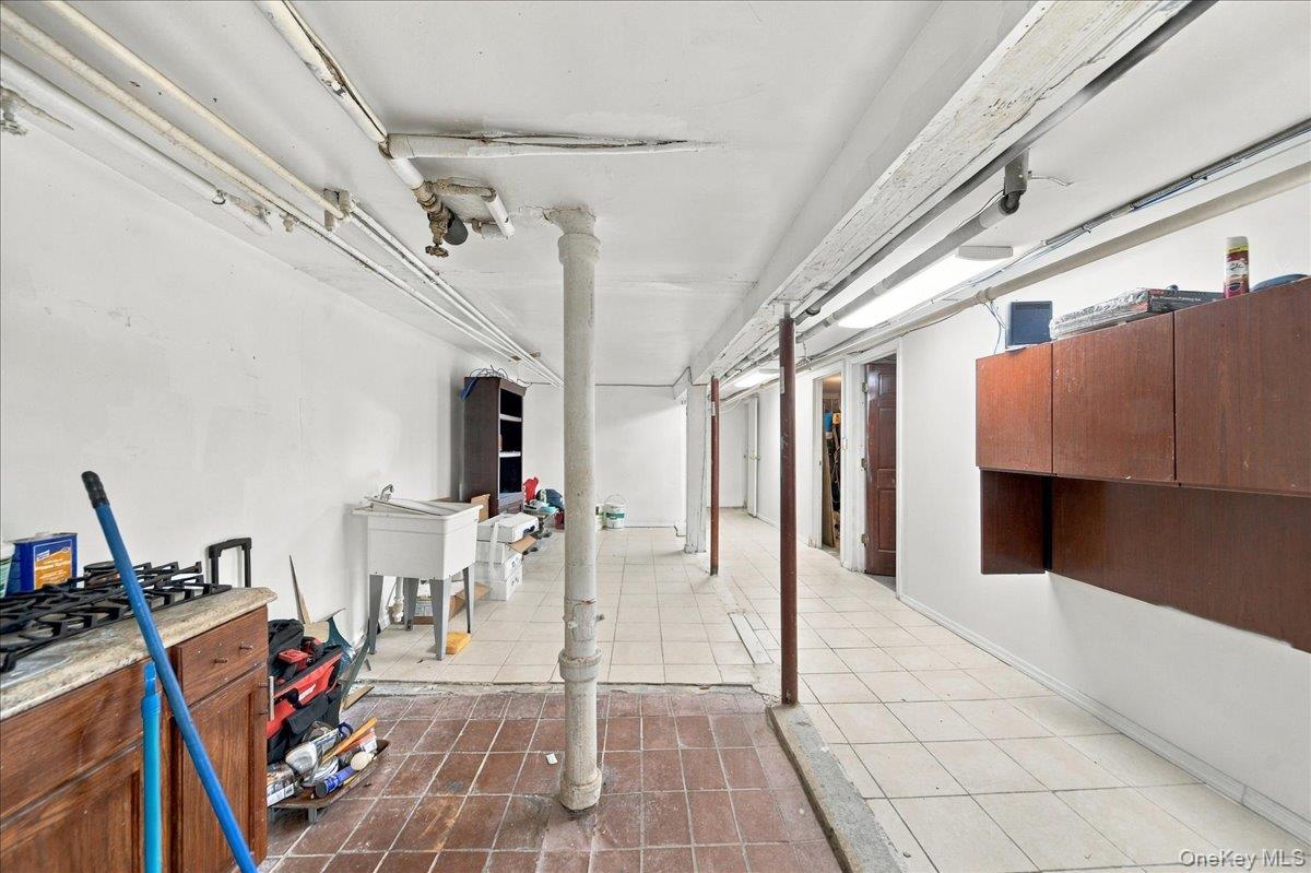 1385 Bronx River Avenue Property Photo 12