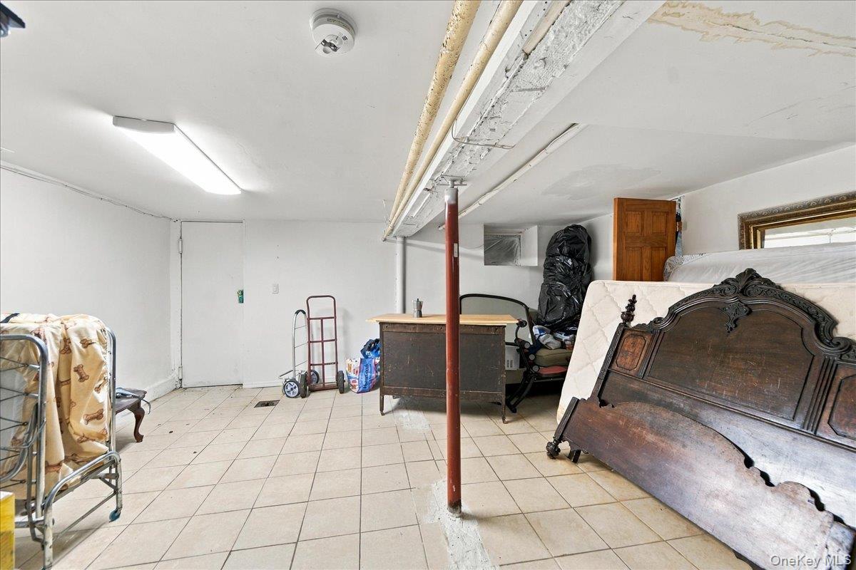 1385 Bronx River Avenue Property Photo 15