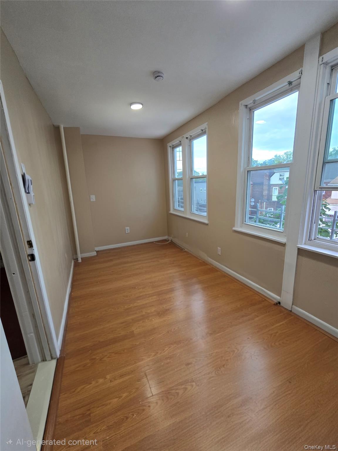 4374 Wickham Avenue Property Photo 6