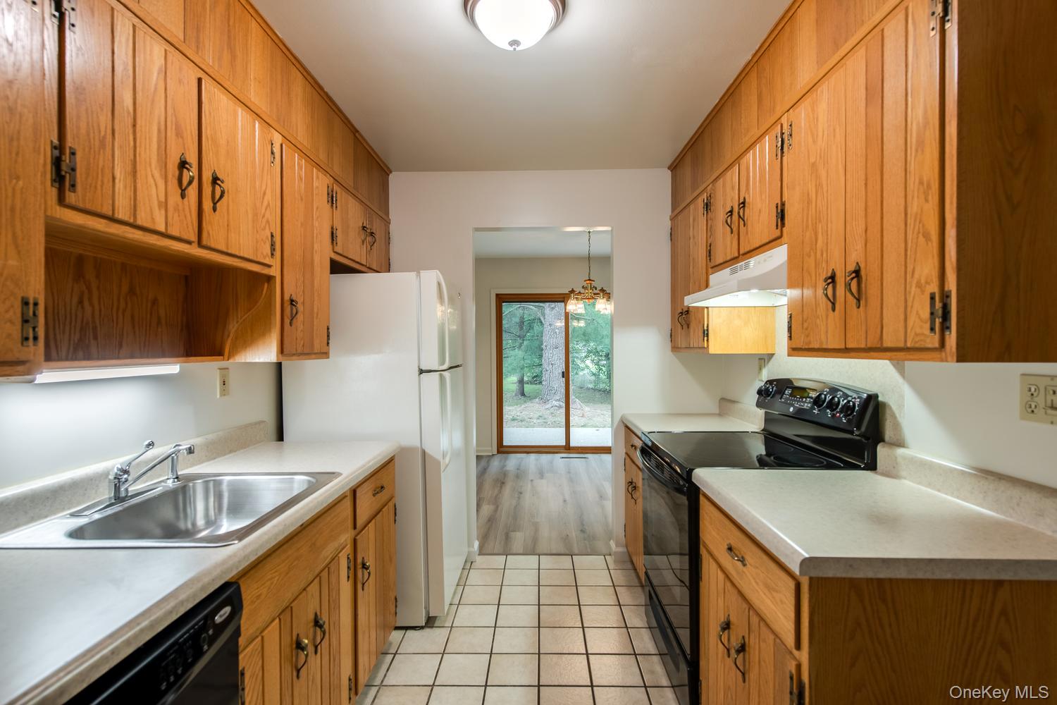 7 Topaz Run Property Photo 12