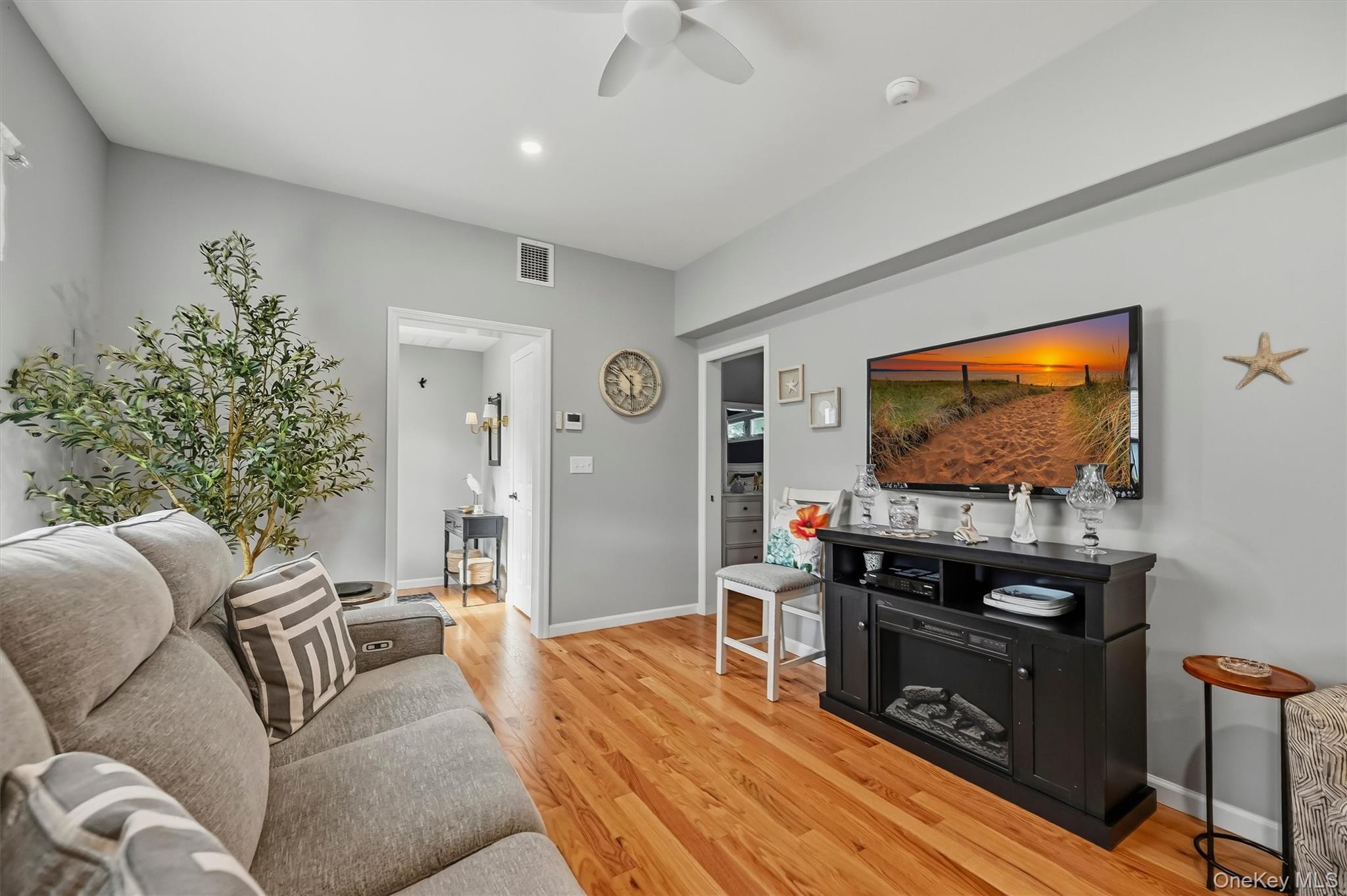 1 Hazen Street Property Photo 32
