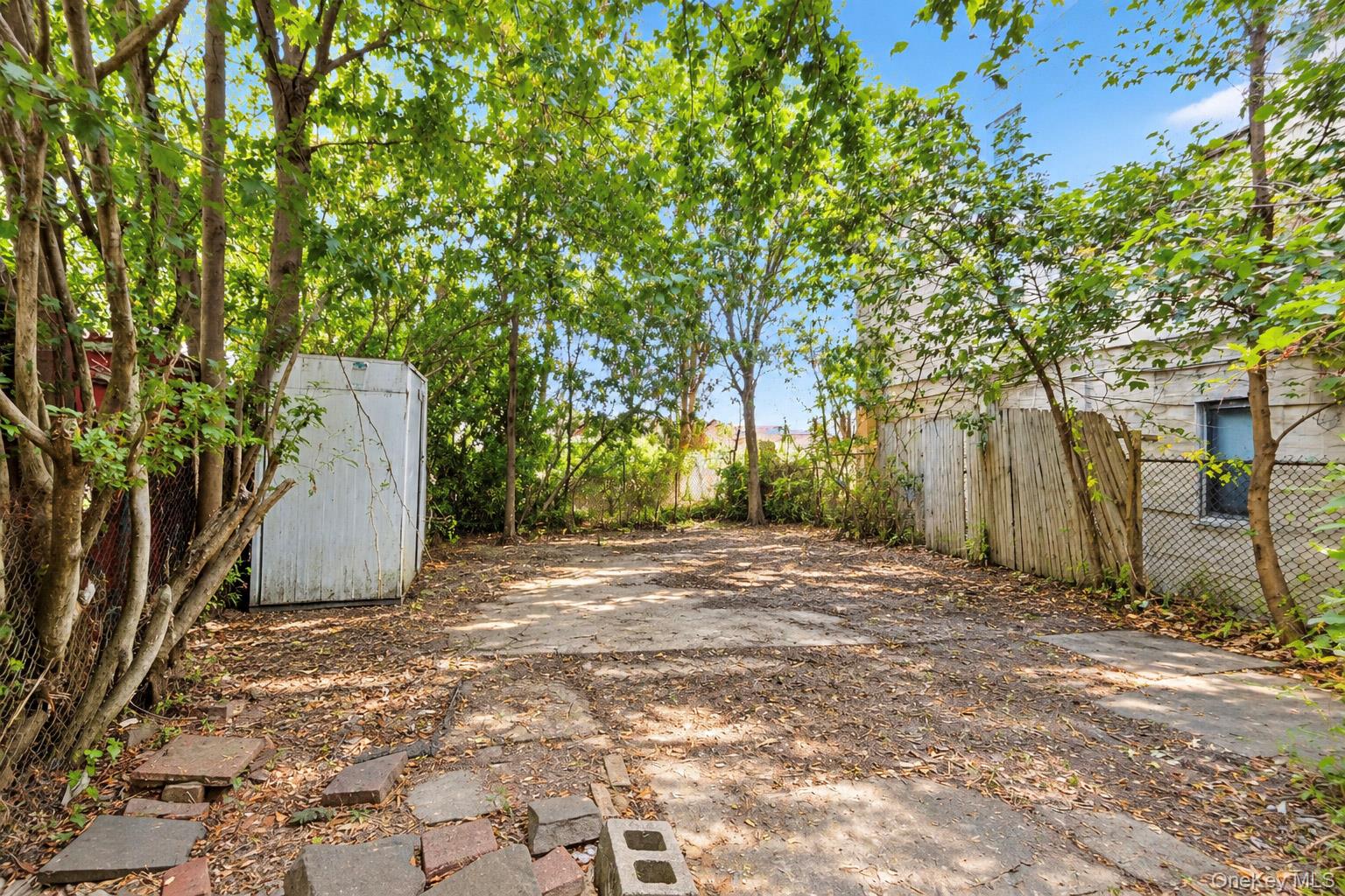 2140 Mapes Avenue Property Photo 8