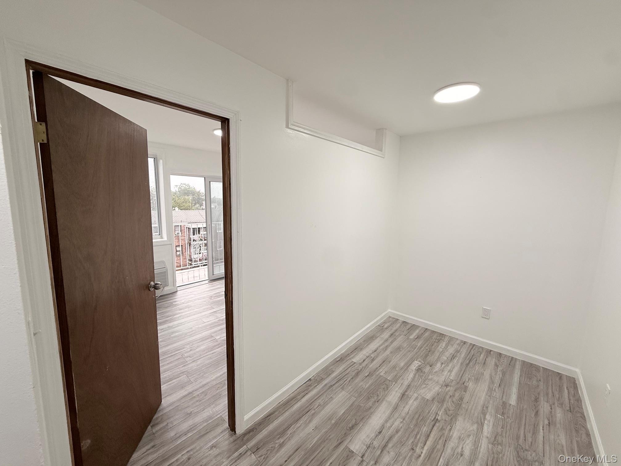 4108 97th Place 4c Property Photo 2