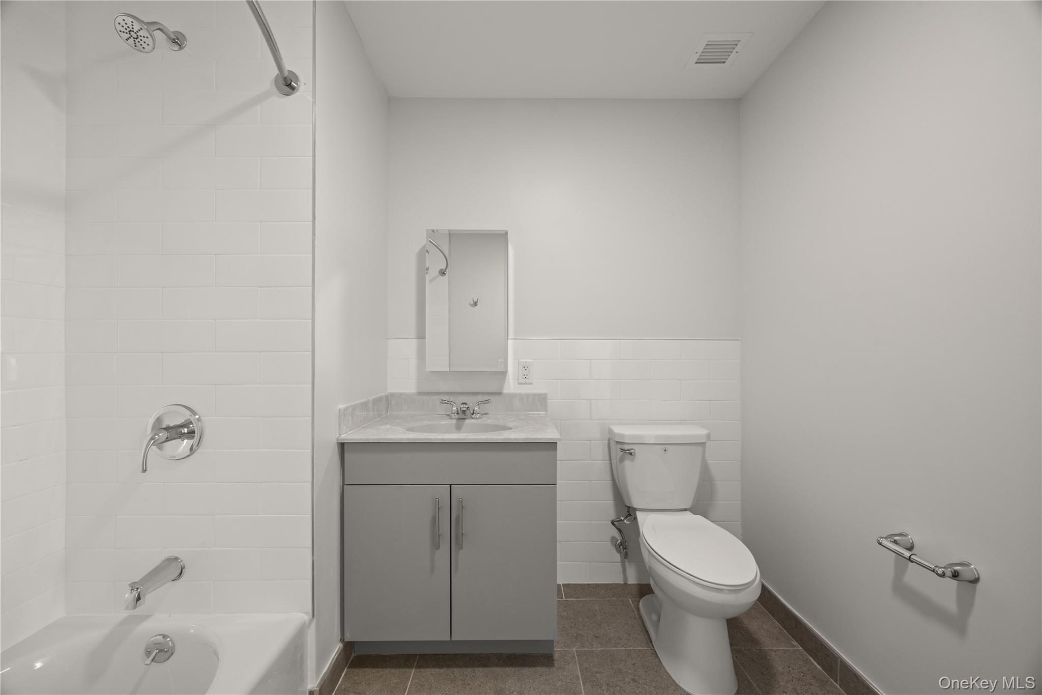 56 Prospect Street 208 Property Photo 8