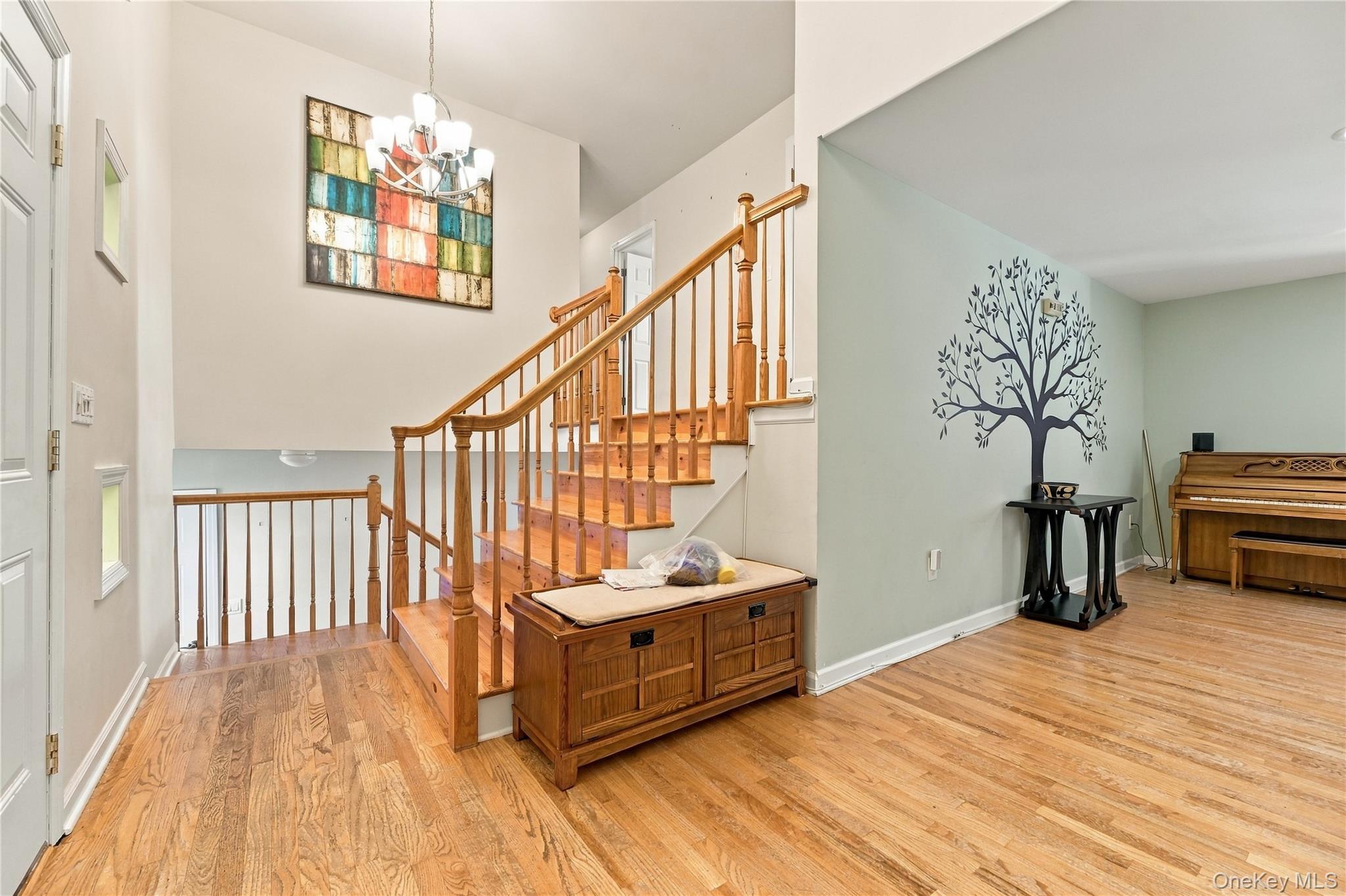 39 Clintonwood Drive Property Photo 3