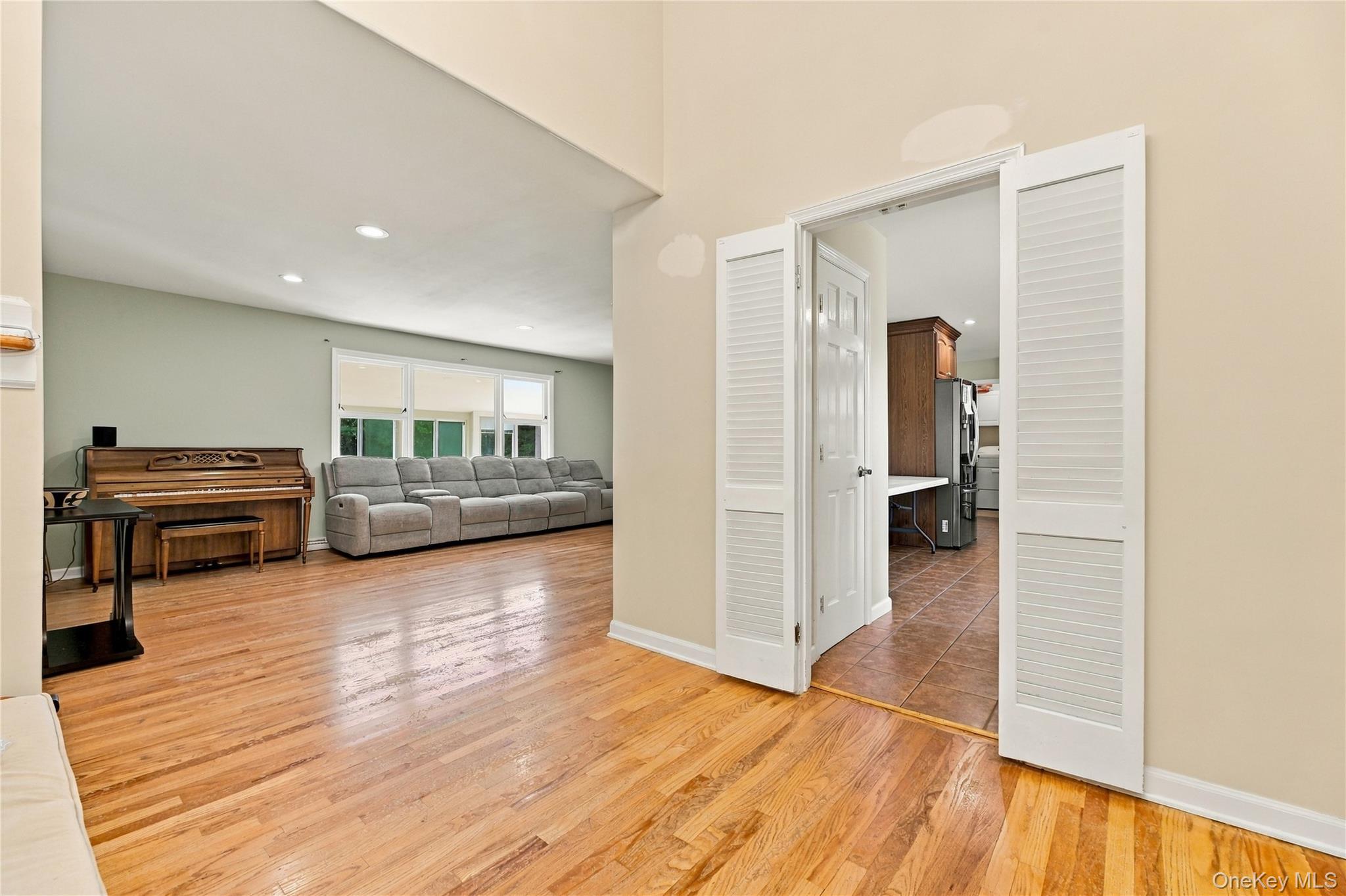 39 Clintonwood Drive Property Photo 5