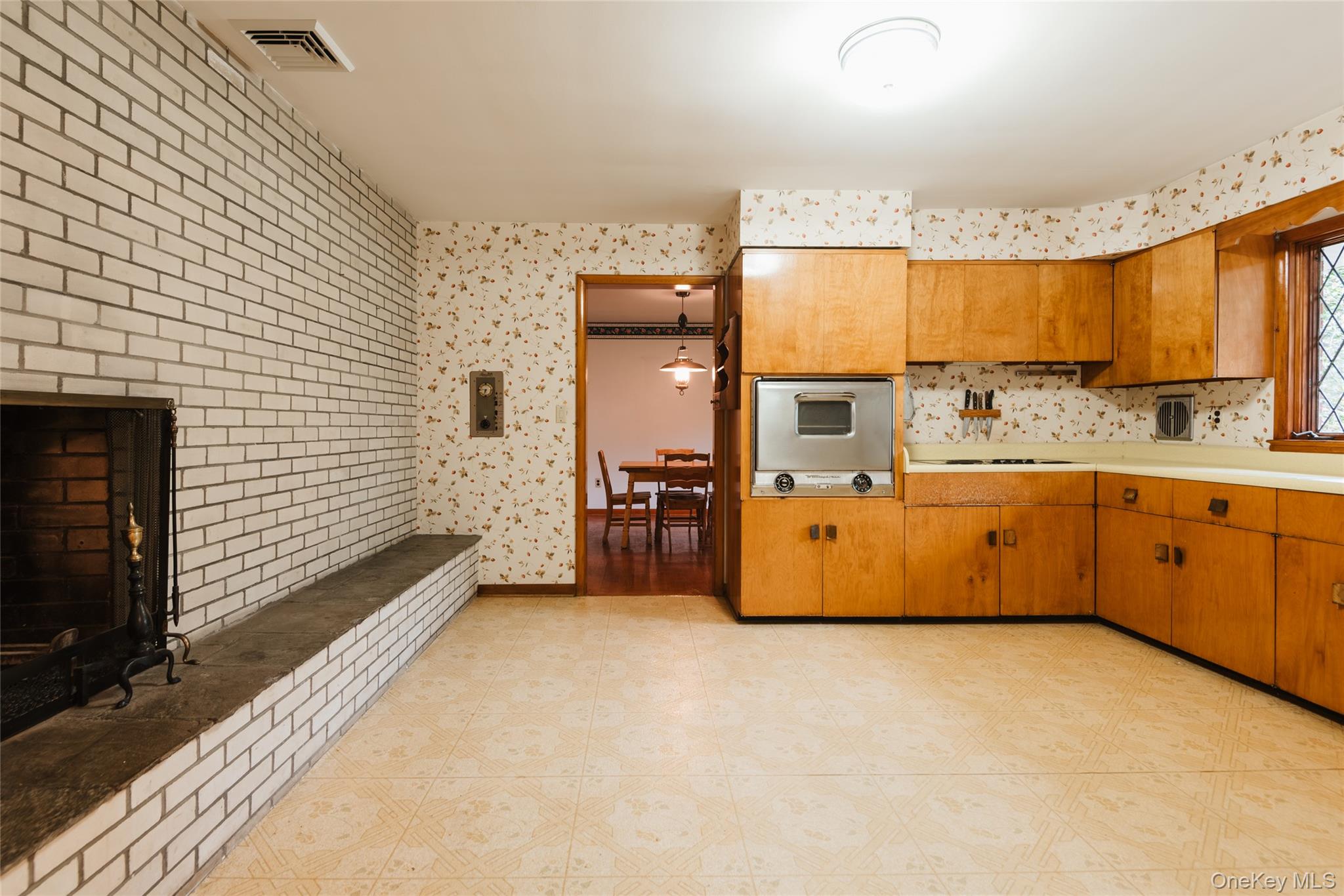 13 Edgewood Drive Property Photo 9