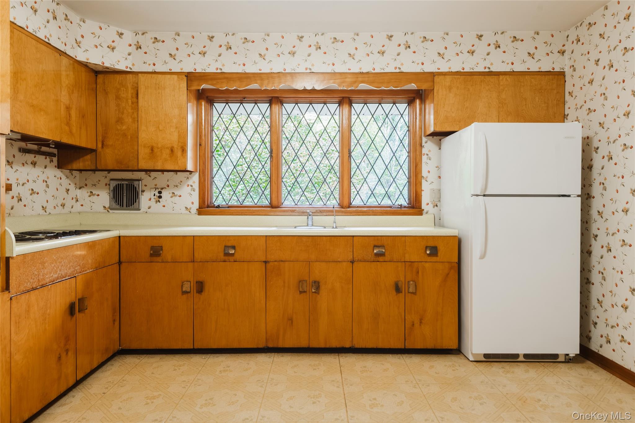 13 Edgewood Drive Property Photo 12