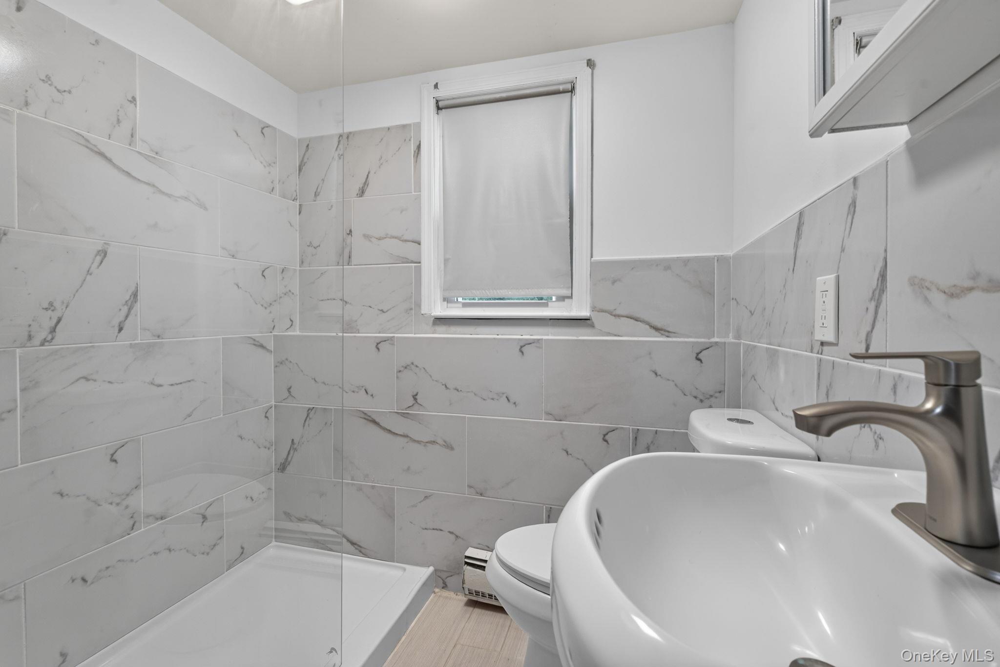 155 Stoneleigh Avenue 1 Property Photo 8