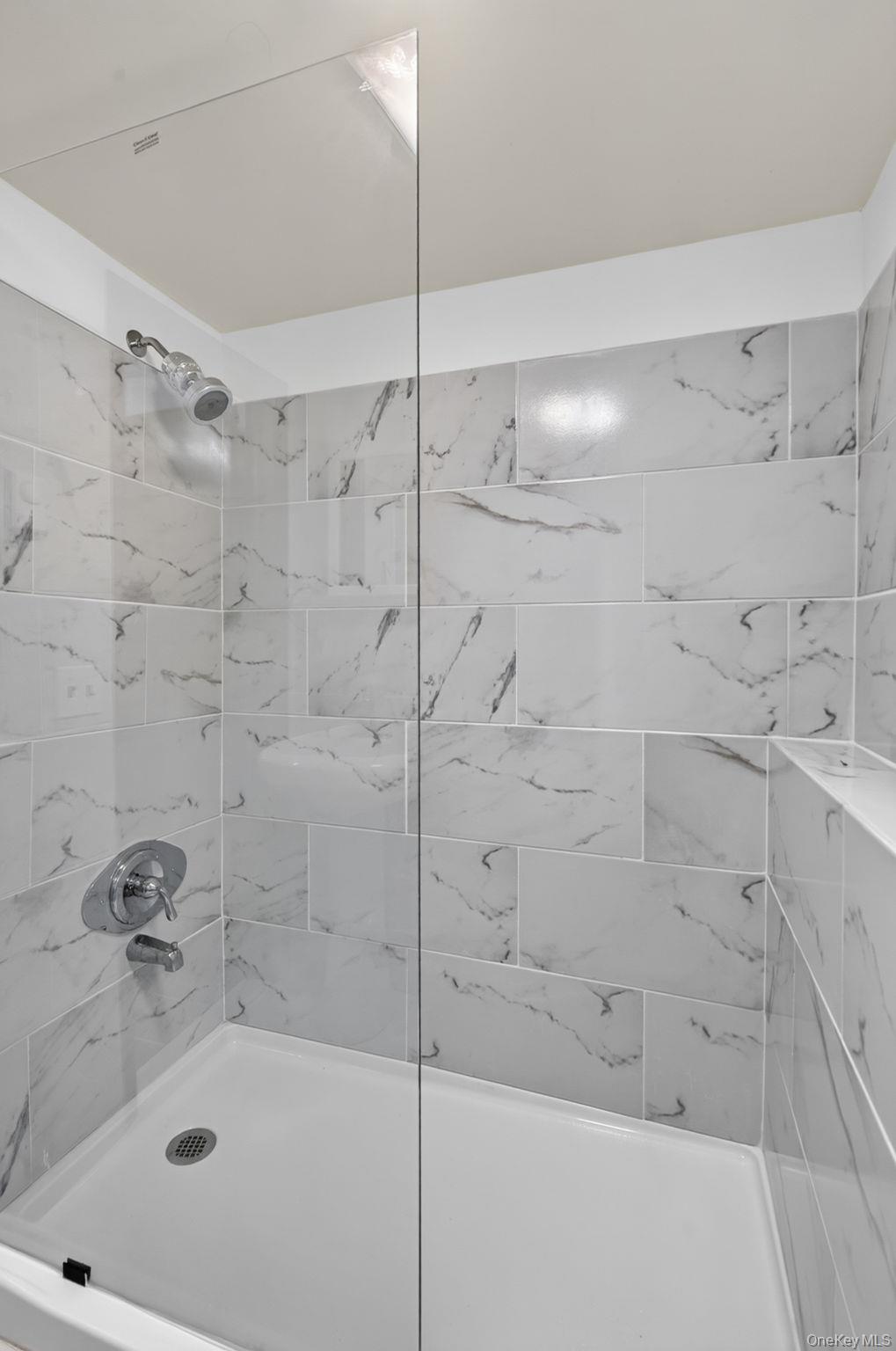 155 Stoneleigh Avenue 1 Property Photo 10