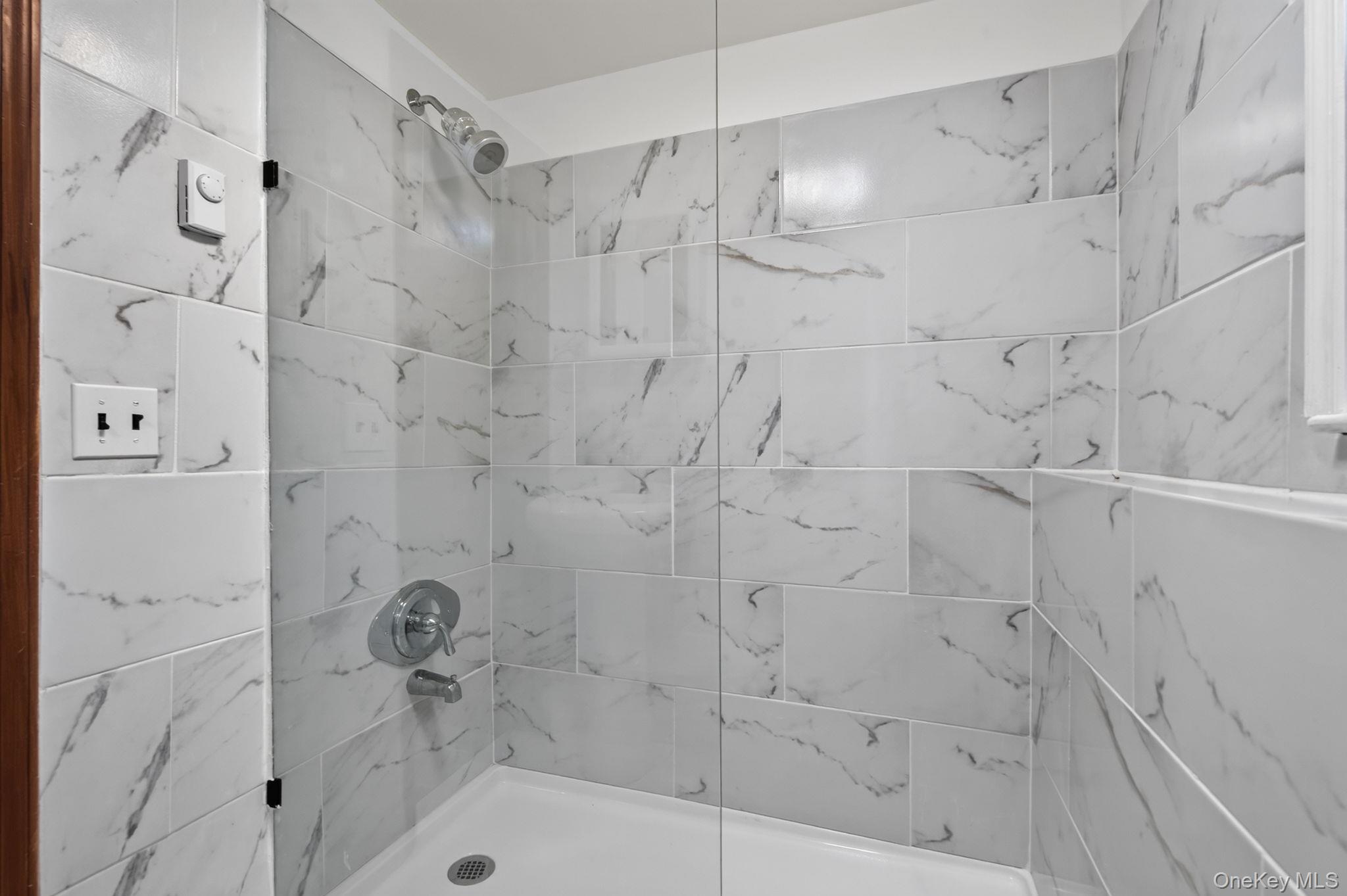 155 Stoneleigh Avenue 1 Property Photo 11