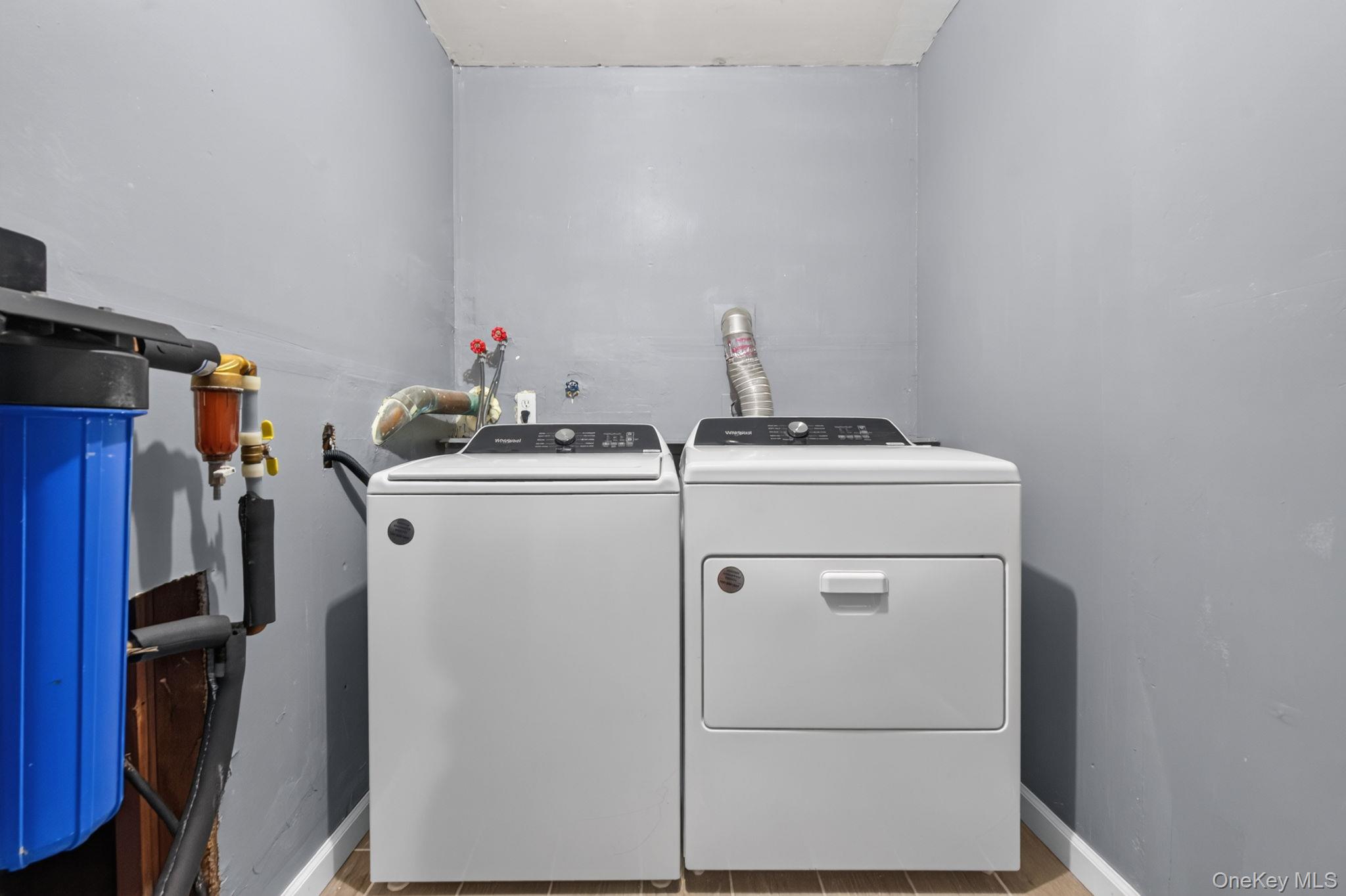 155 Stoneleigh Avenue 1 Property Photo 12