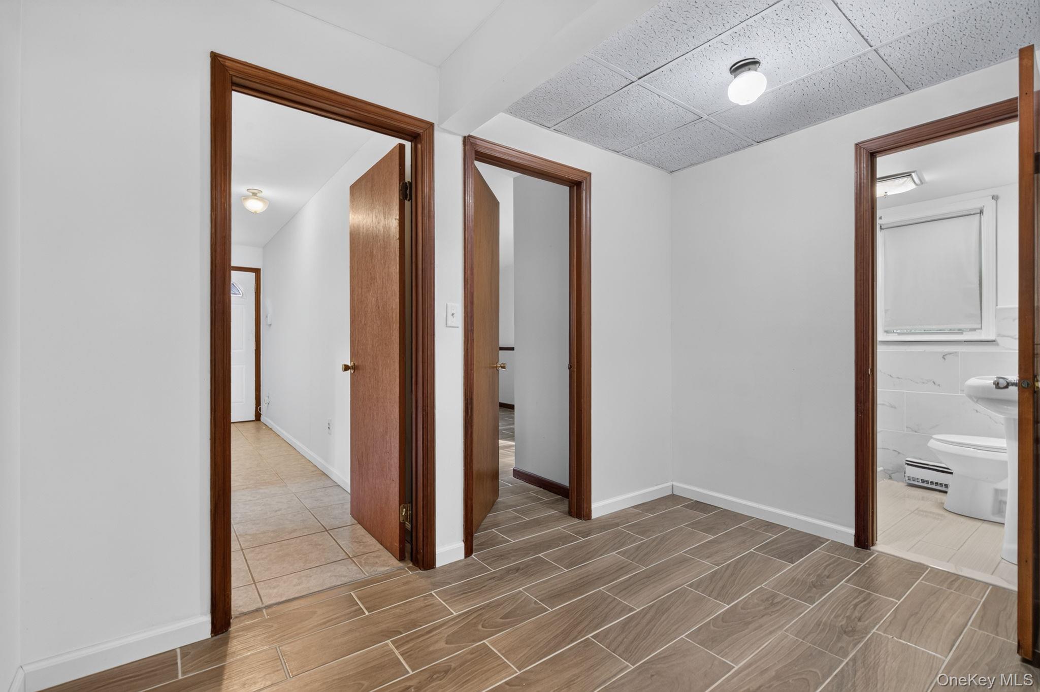 155 Stoneleigh Avenue 1 Property Photo 14