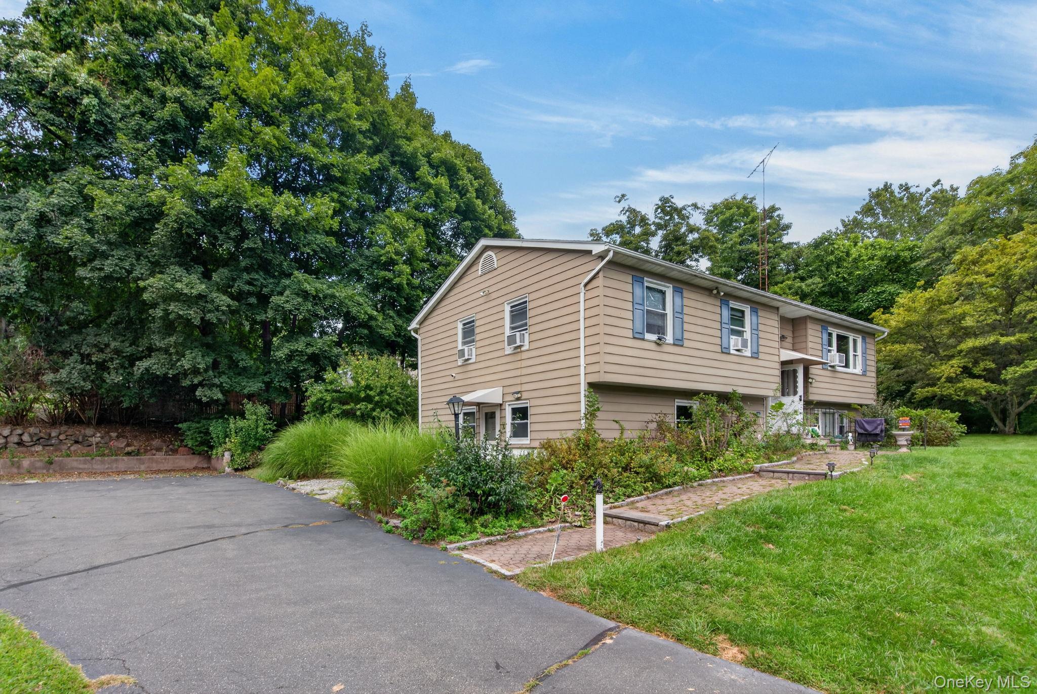 155 Stoneleigh Avenue 1 Property Photo 28