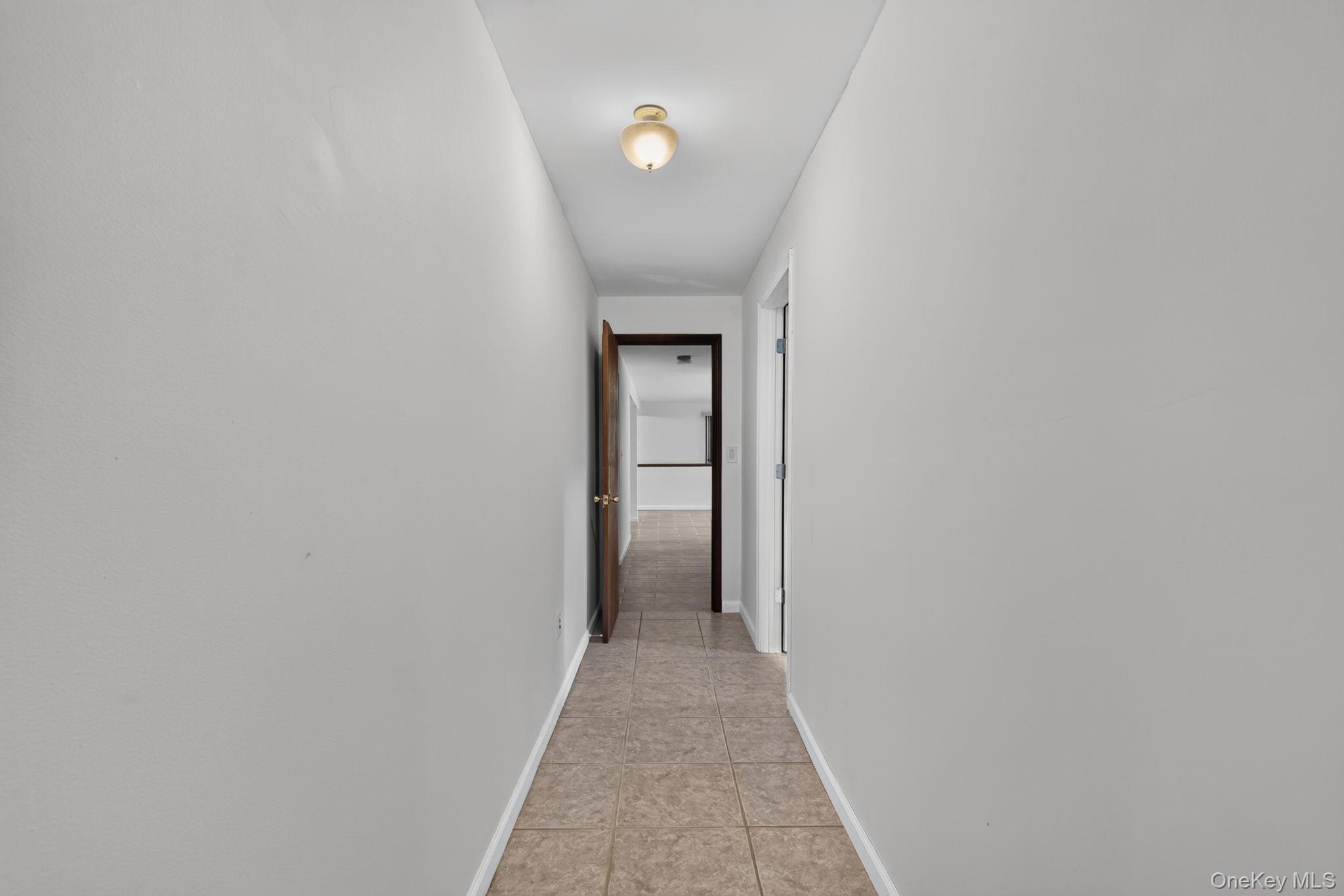 155 Stoneleigh Avenue 1 Property Photo 29