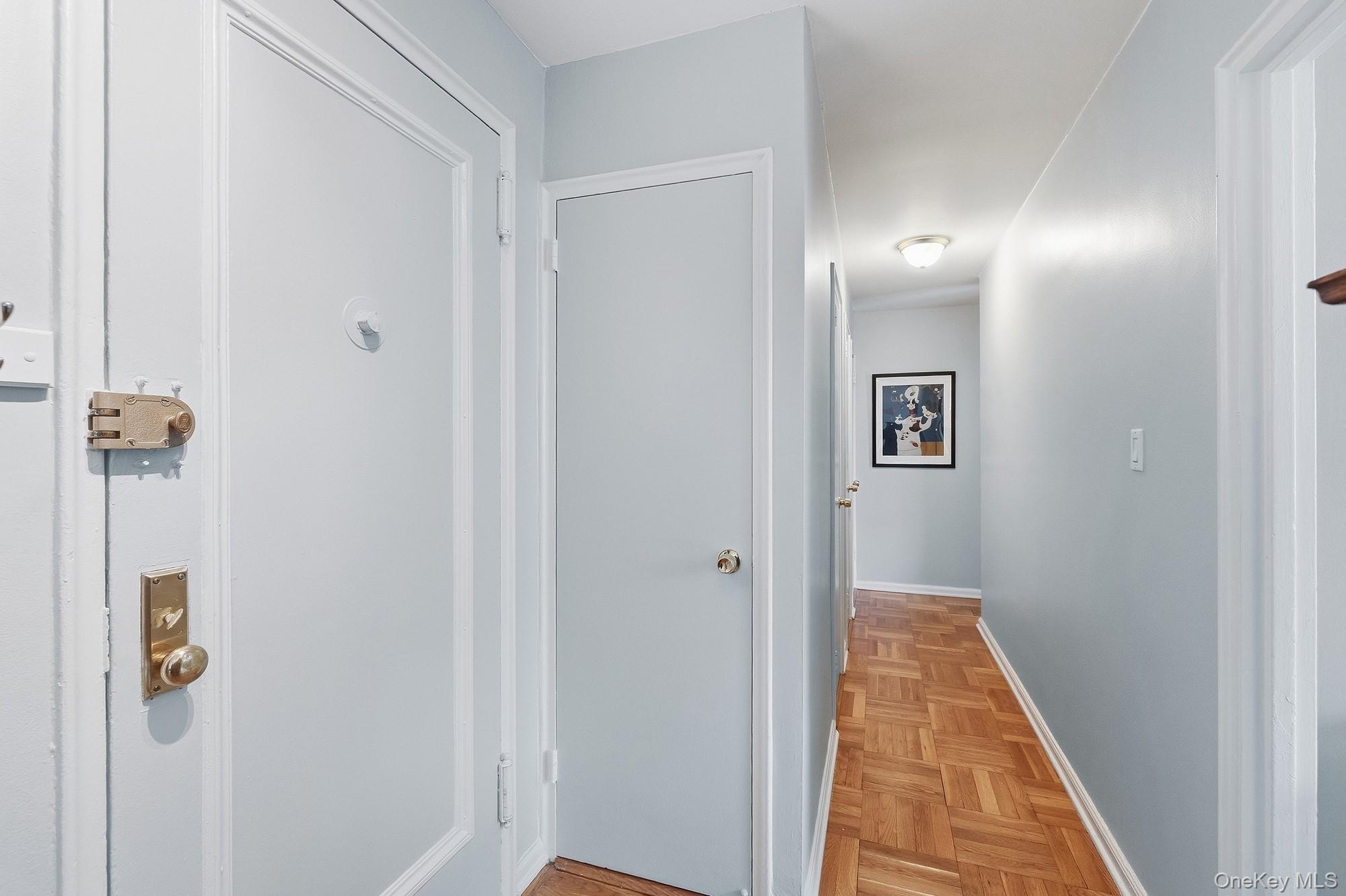60 Knolls Crescent 10l Property Photo 2