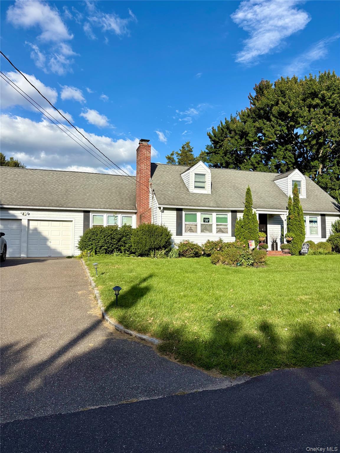 28 Summit Avenue Property Photo 1