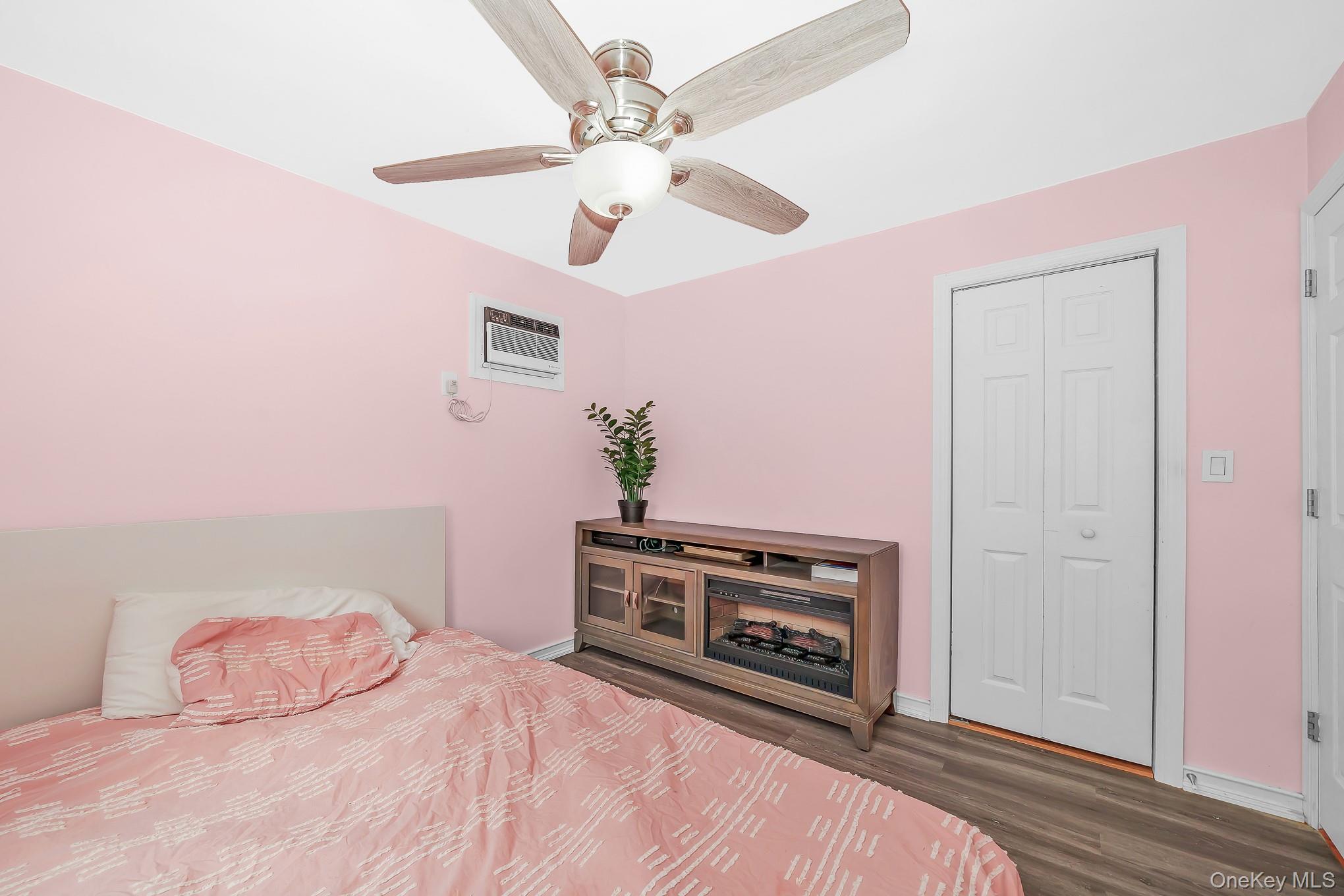 2230 Beech Street Property Photo 19