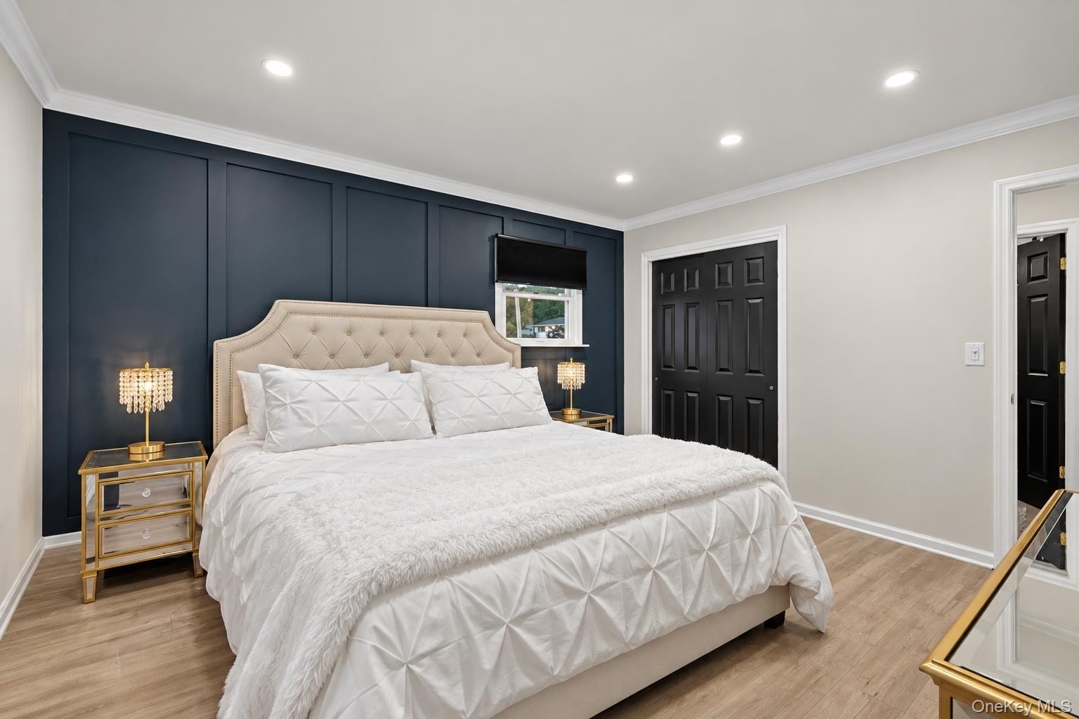 492 Connetquot Avenue Property Photo 10