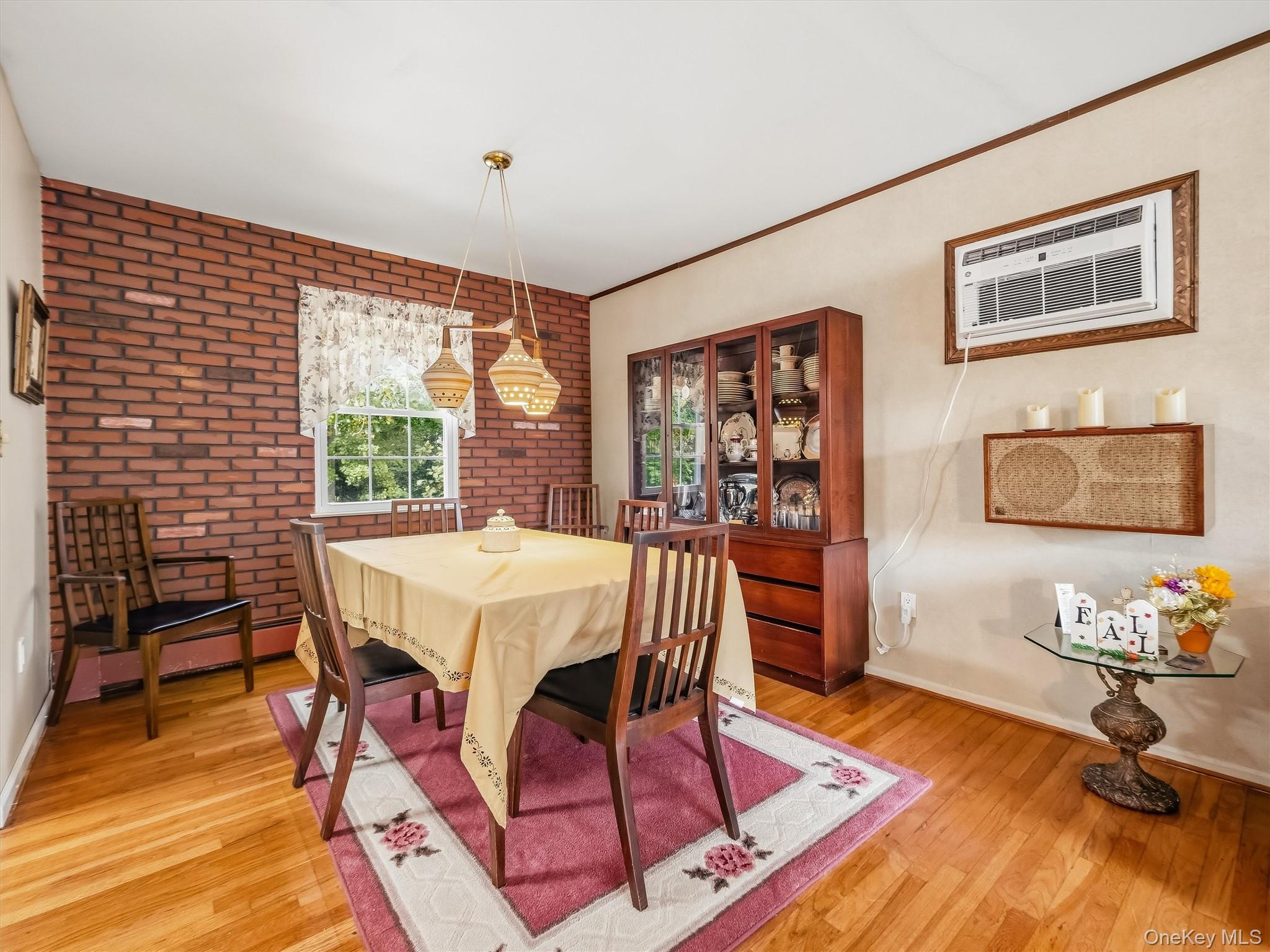 131 Sleepy Hollow Lane Property Photo 9