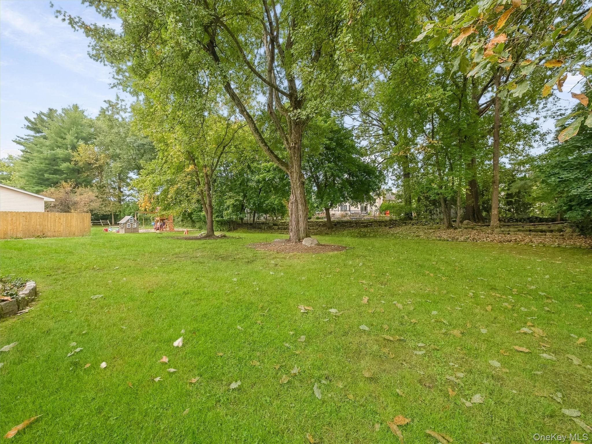 131 Sleepy Hollow Lane Property Photo 42