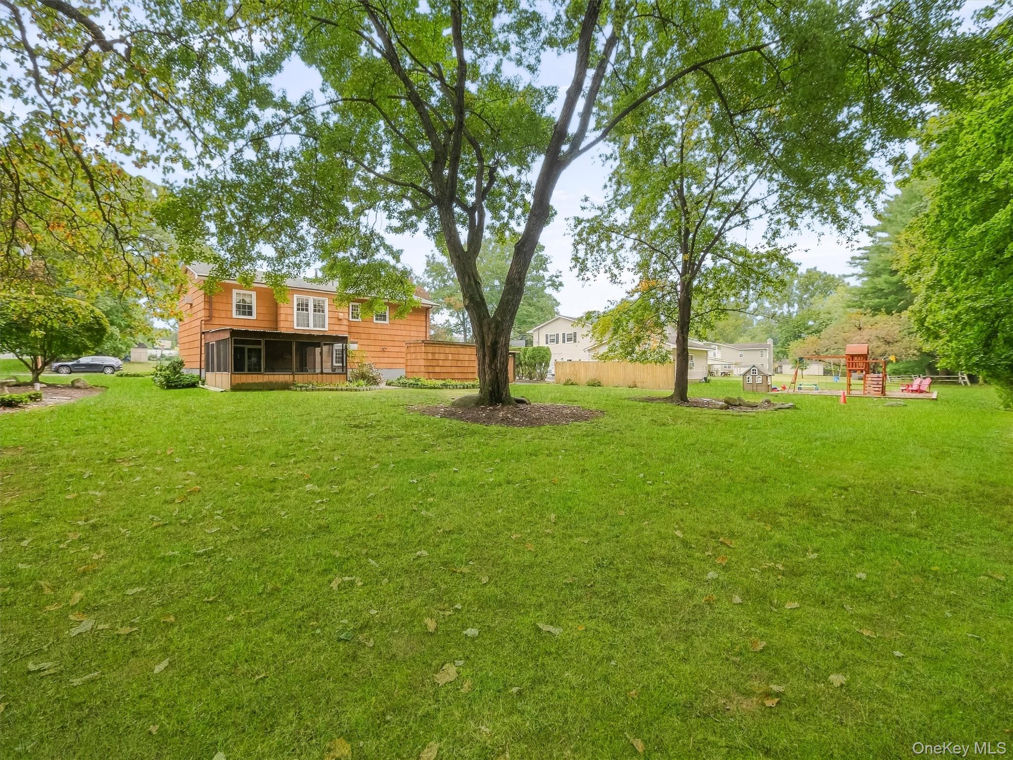 131 Sleepy Hollow Lane Property Photo 44