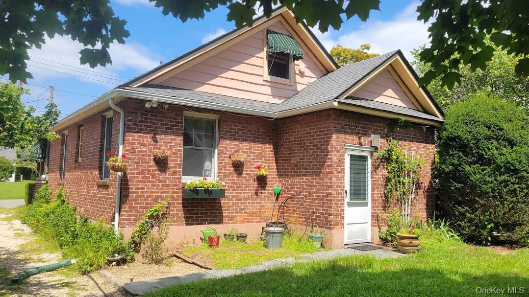168 Lewis Road Property Photo 4